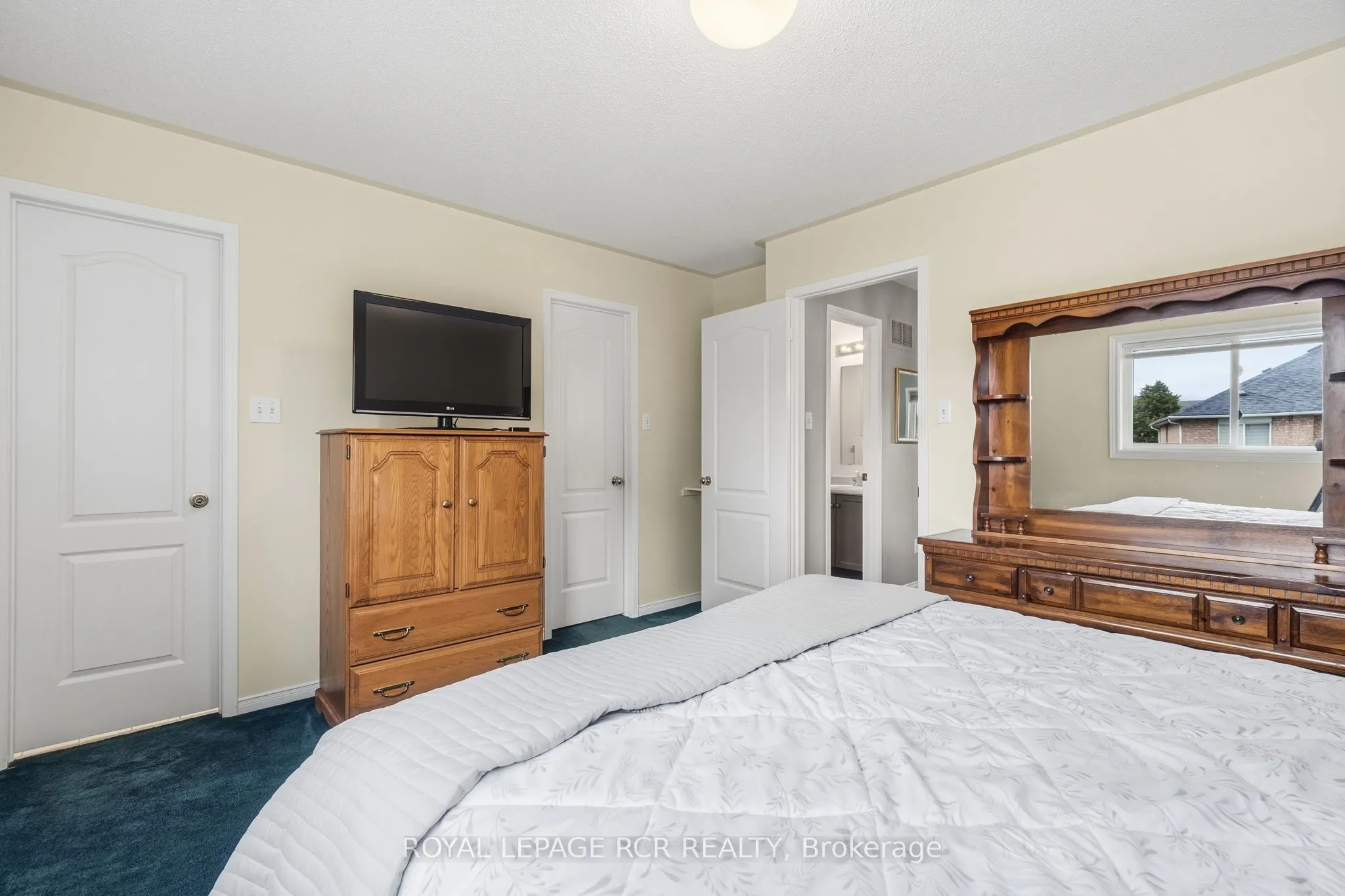 105 Hanton Crescent