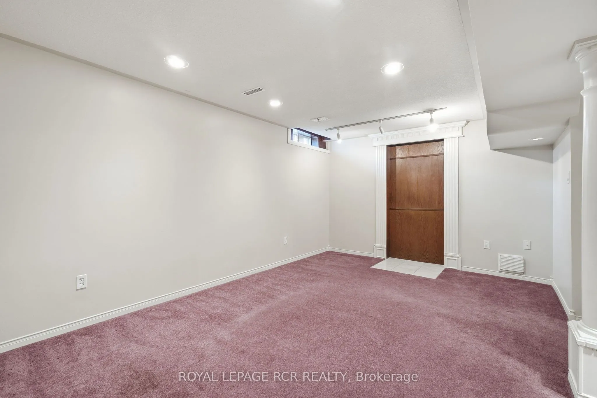 105 Hanton Crescent