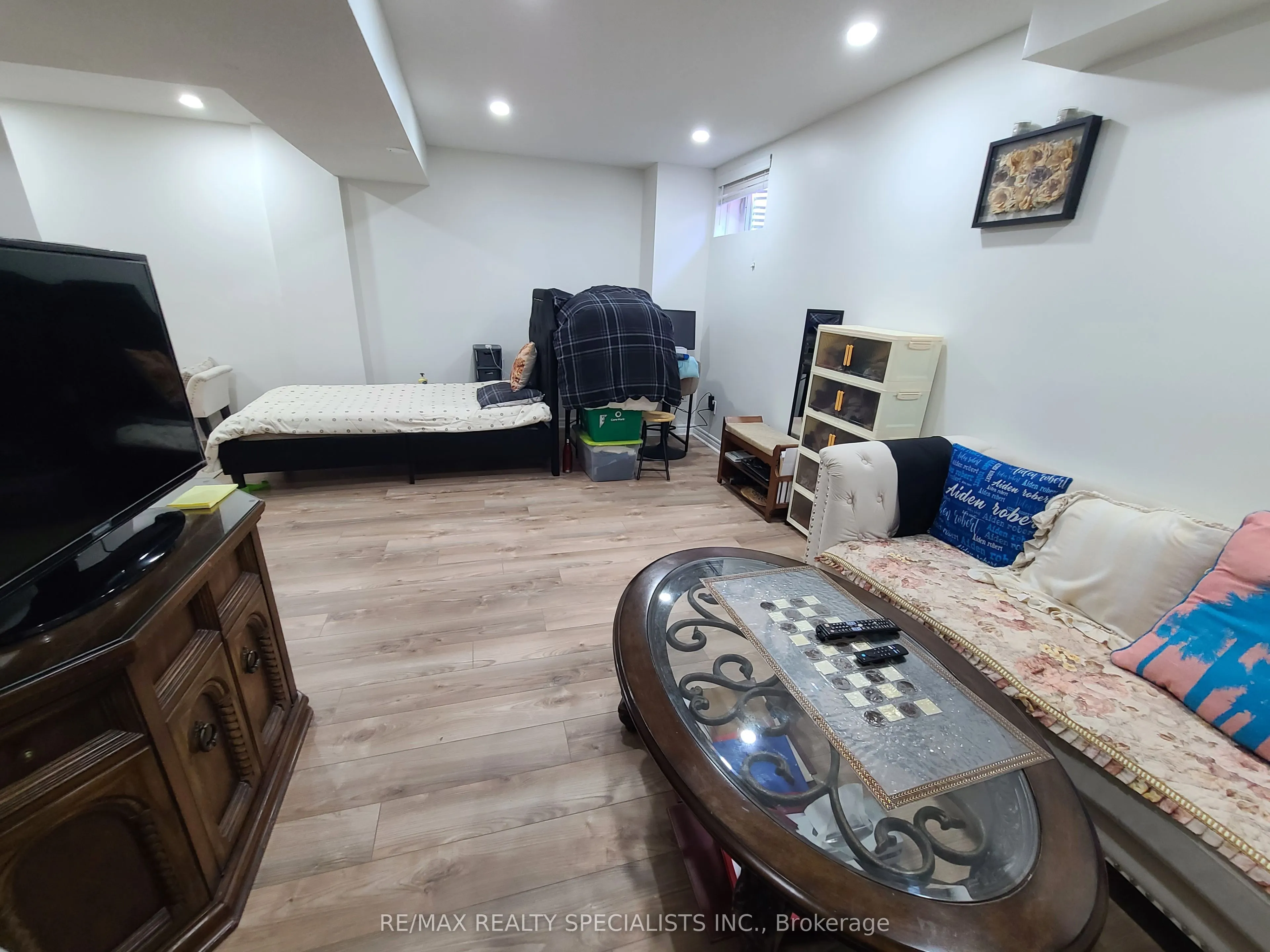 360 Hobbs Crescent