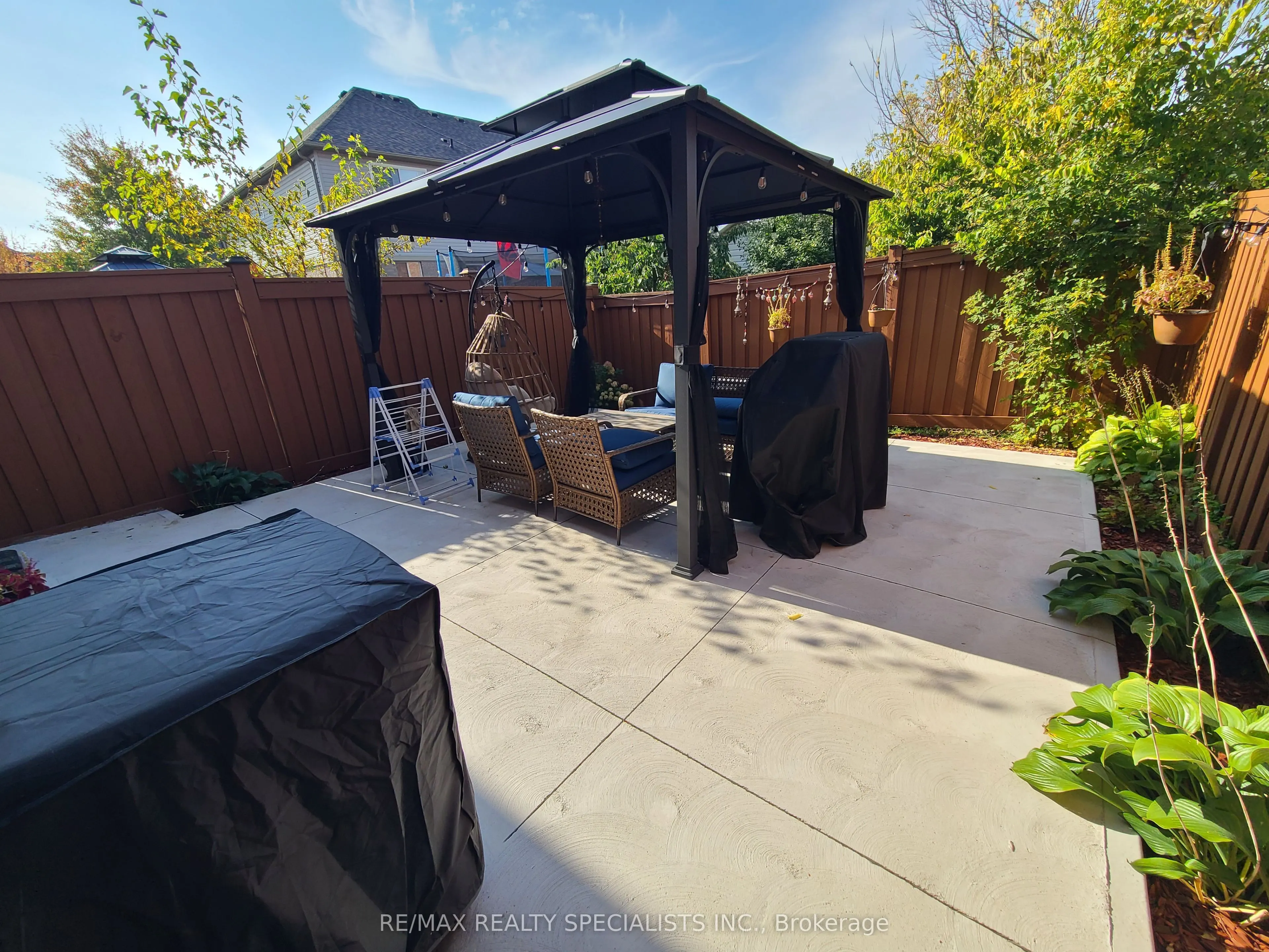360 Hobbs Crescent