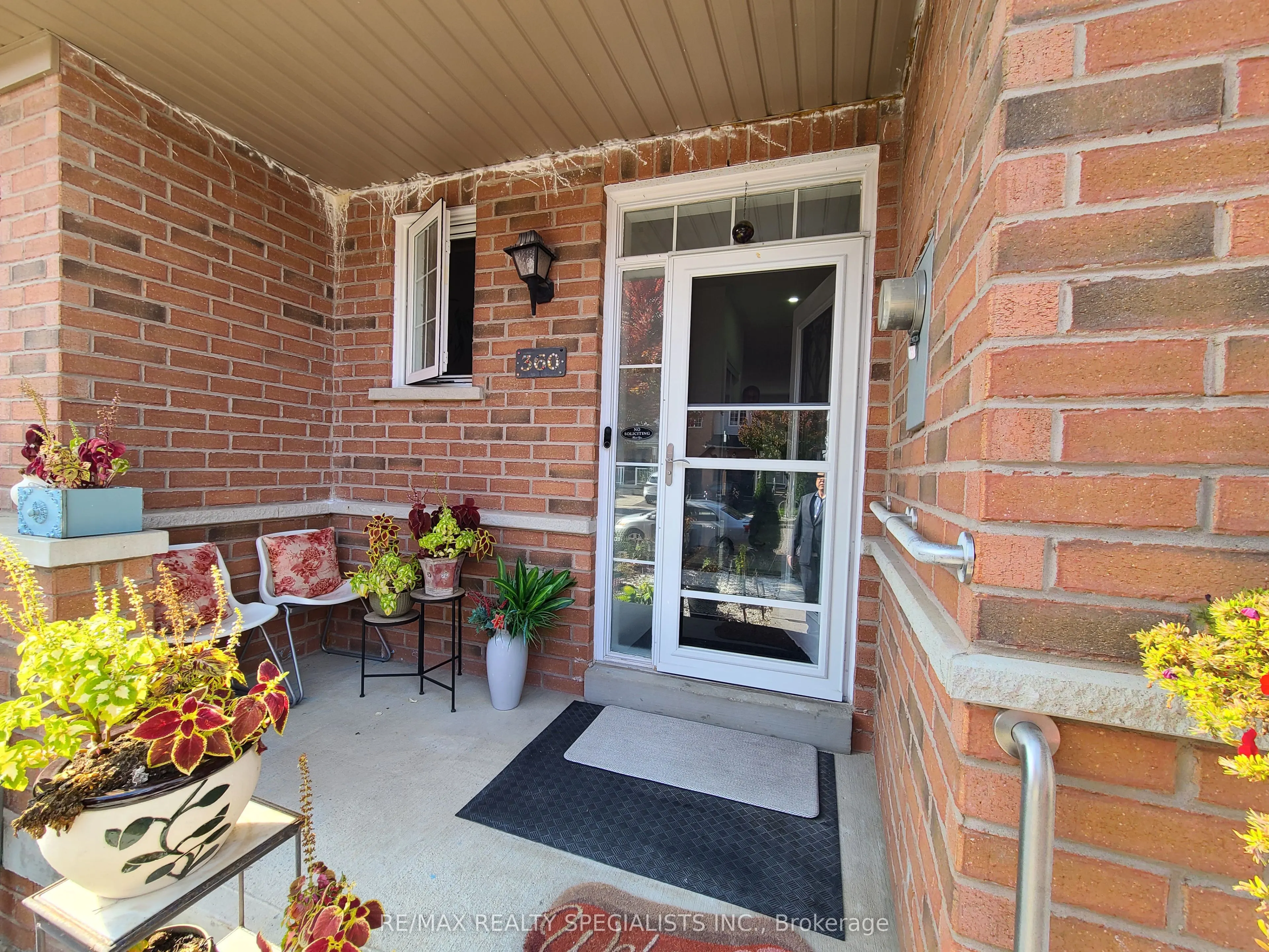 360 Hobbs Crescent