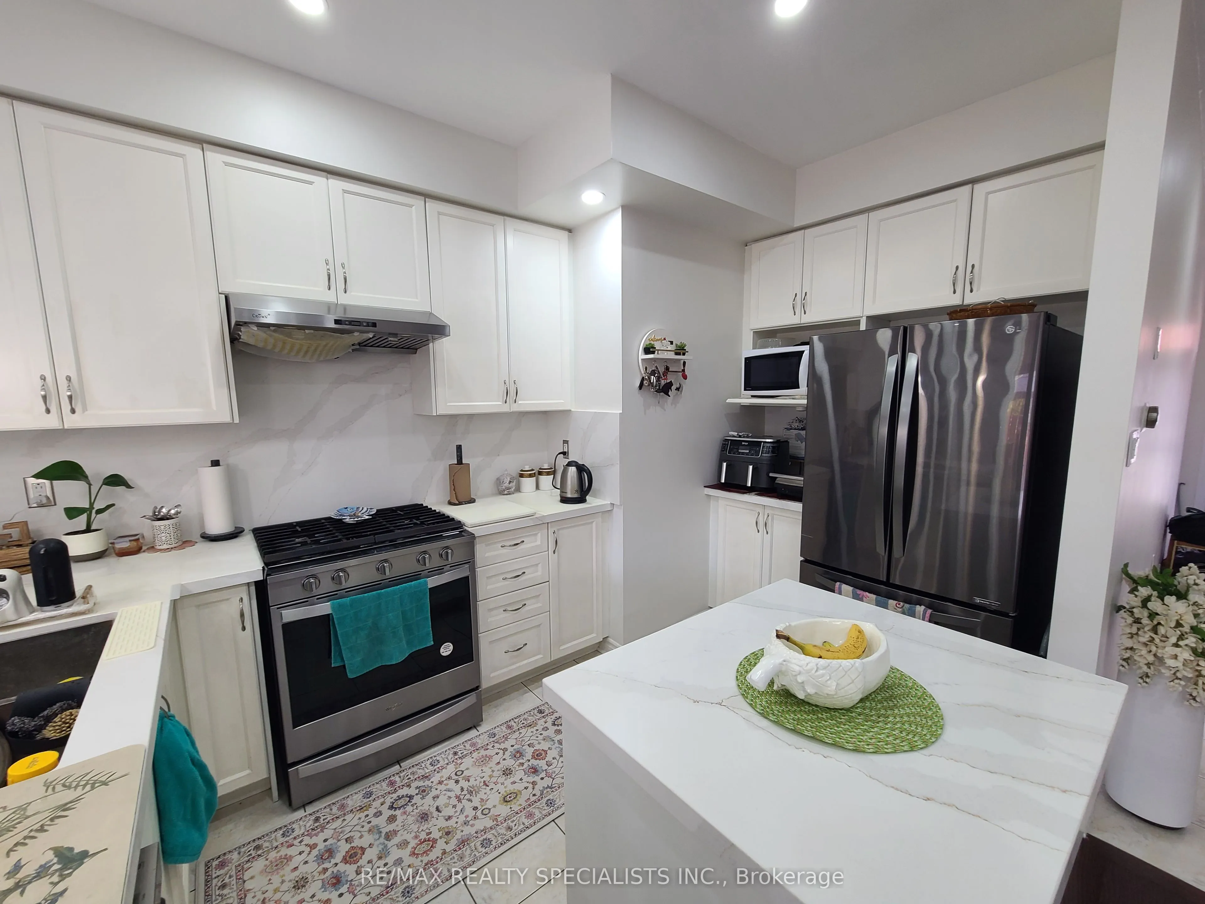 360 Hobbs Crescent
