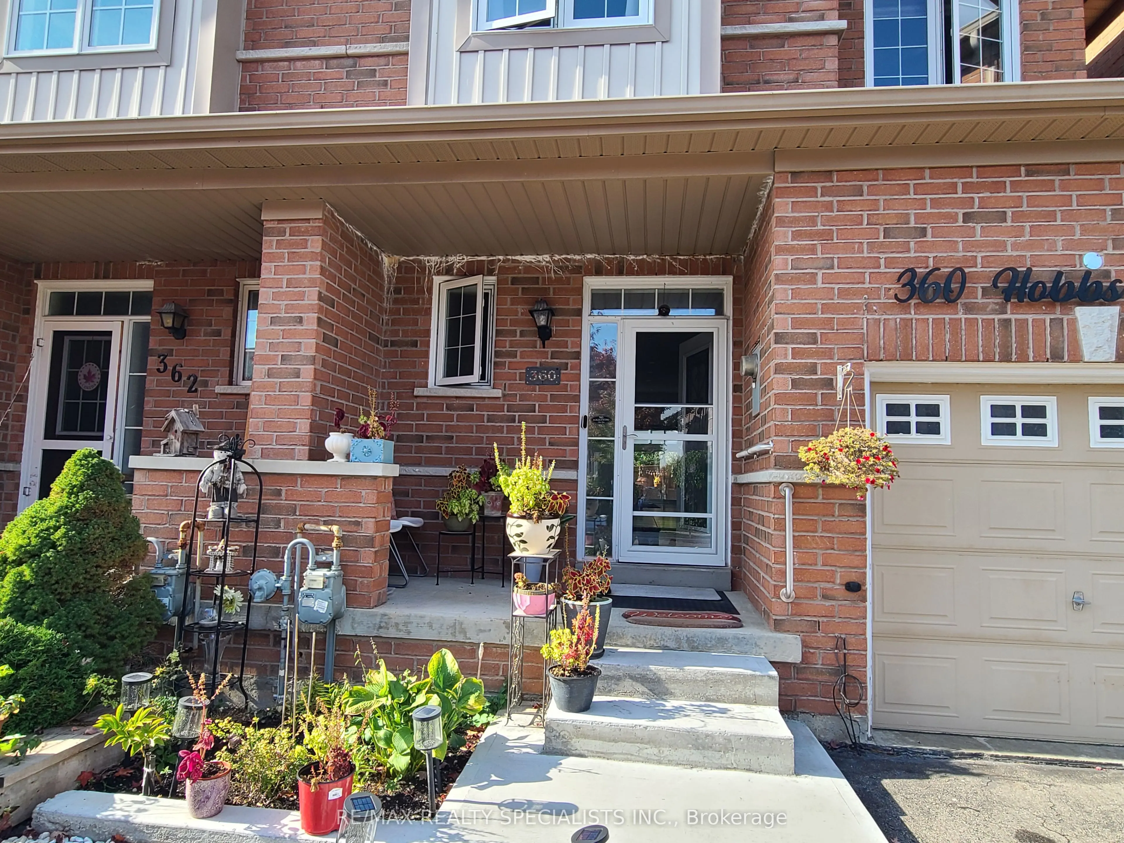 360 Hobbs Crescent