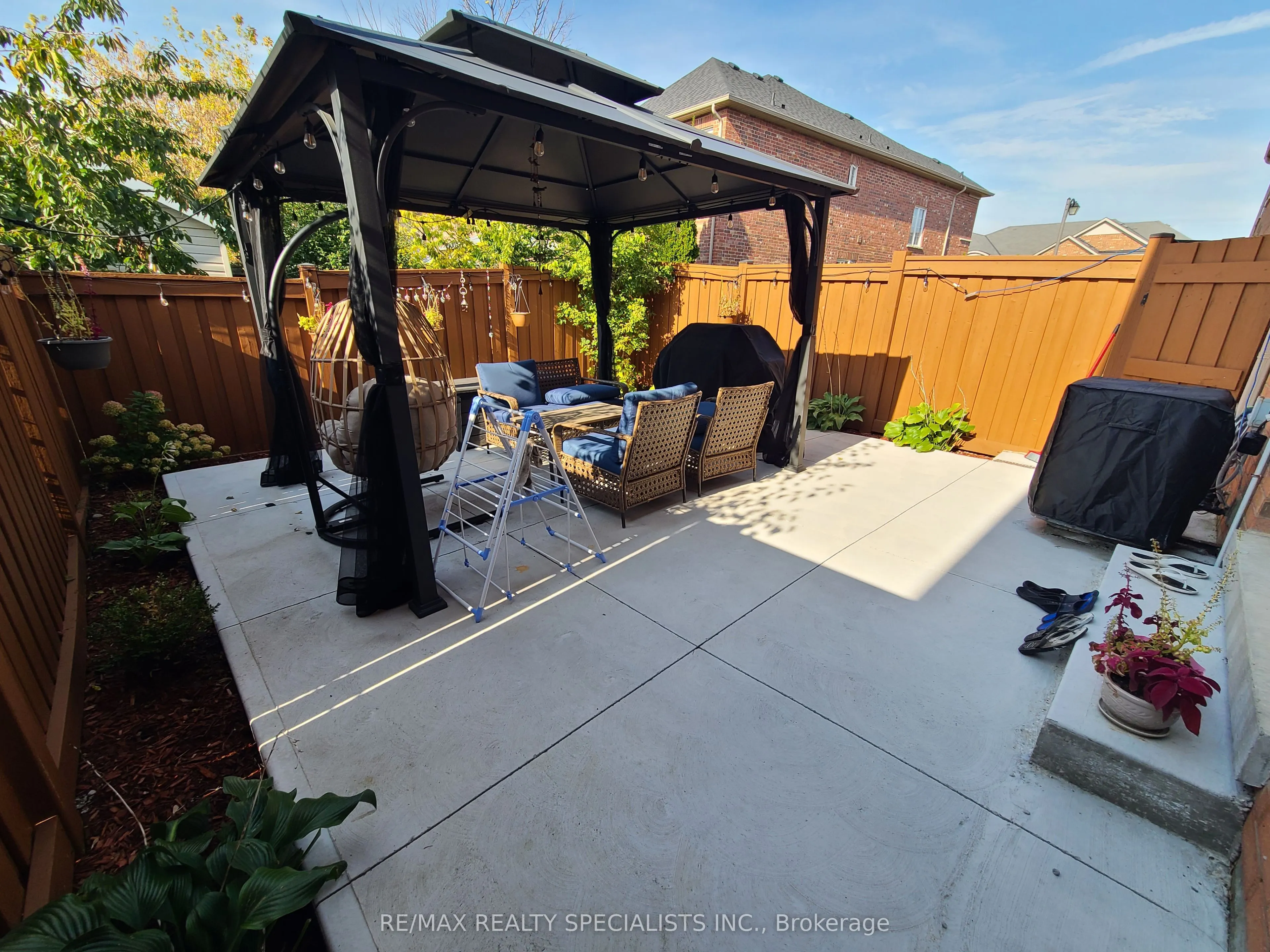 360 Hobbs Crescent