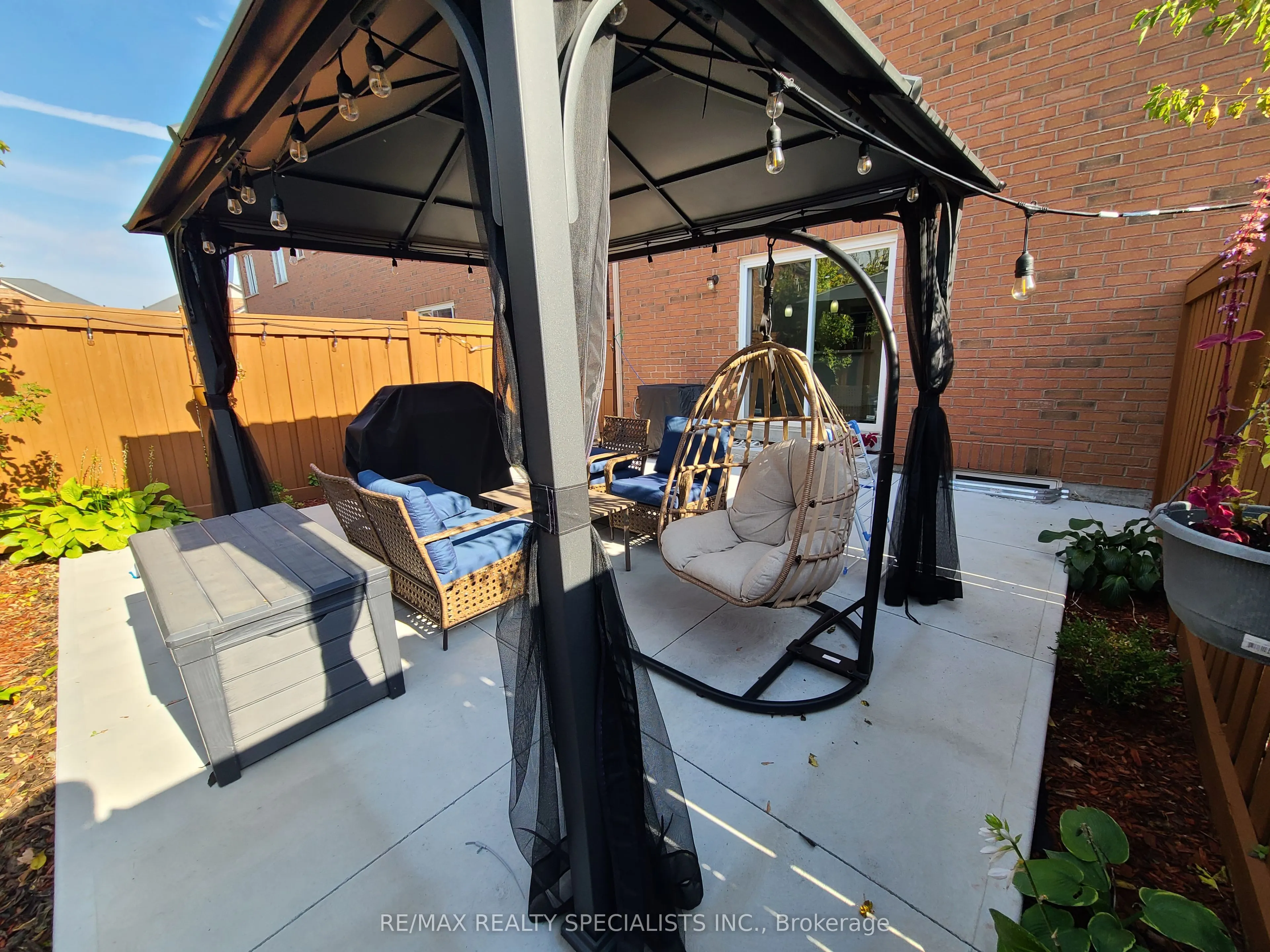 360 Hobbs Crescent
