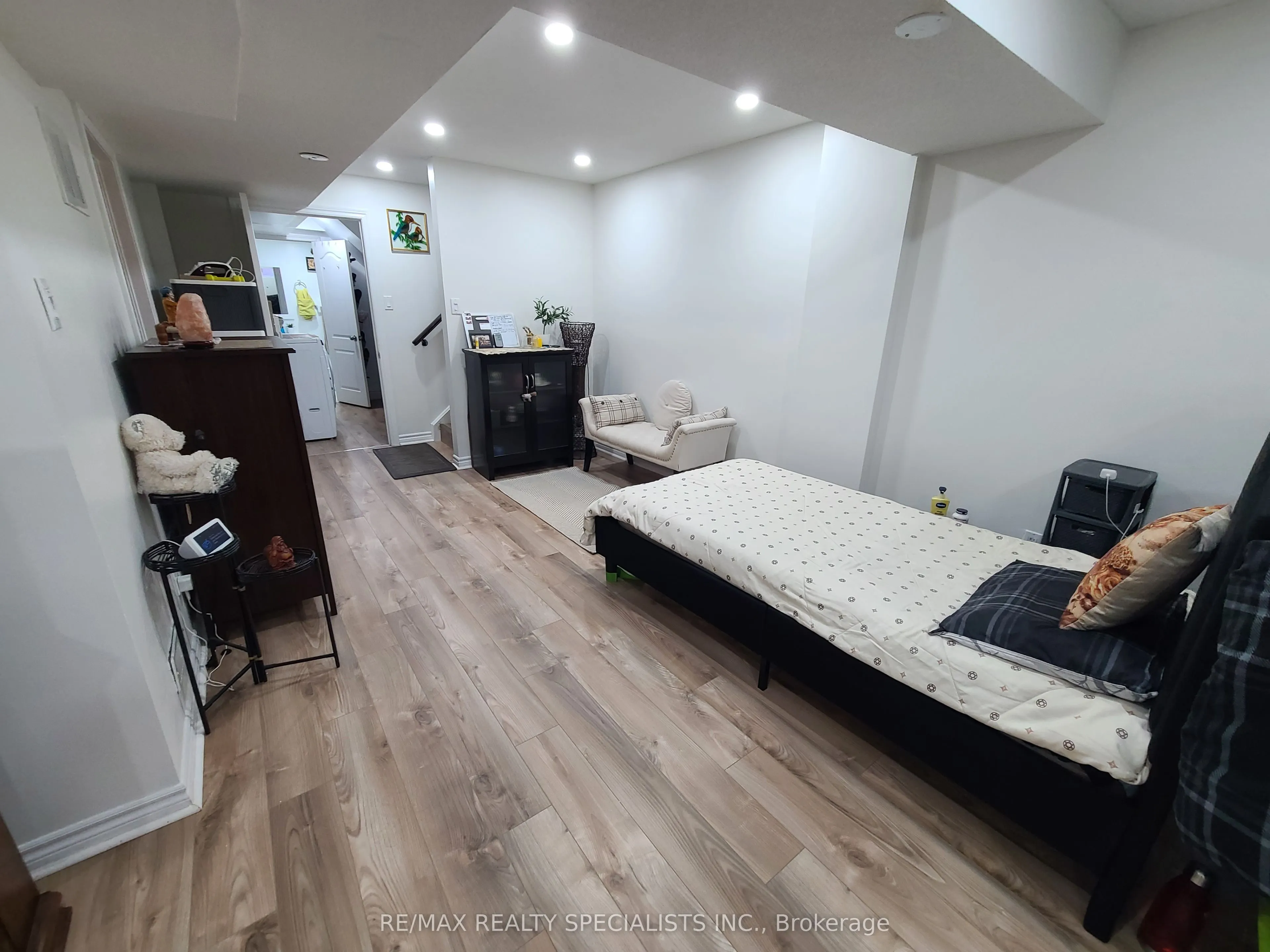 360 Hobbs Crescent