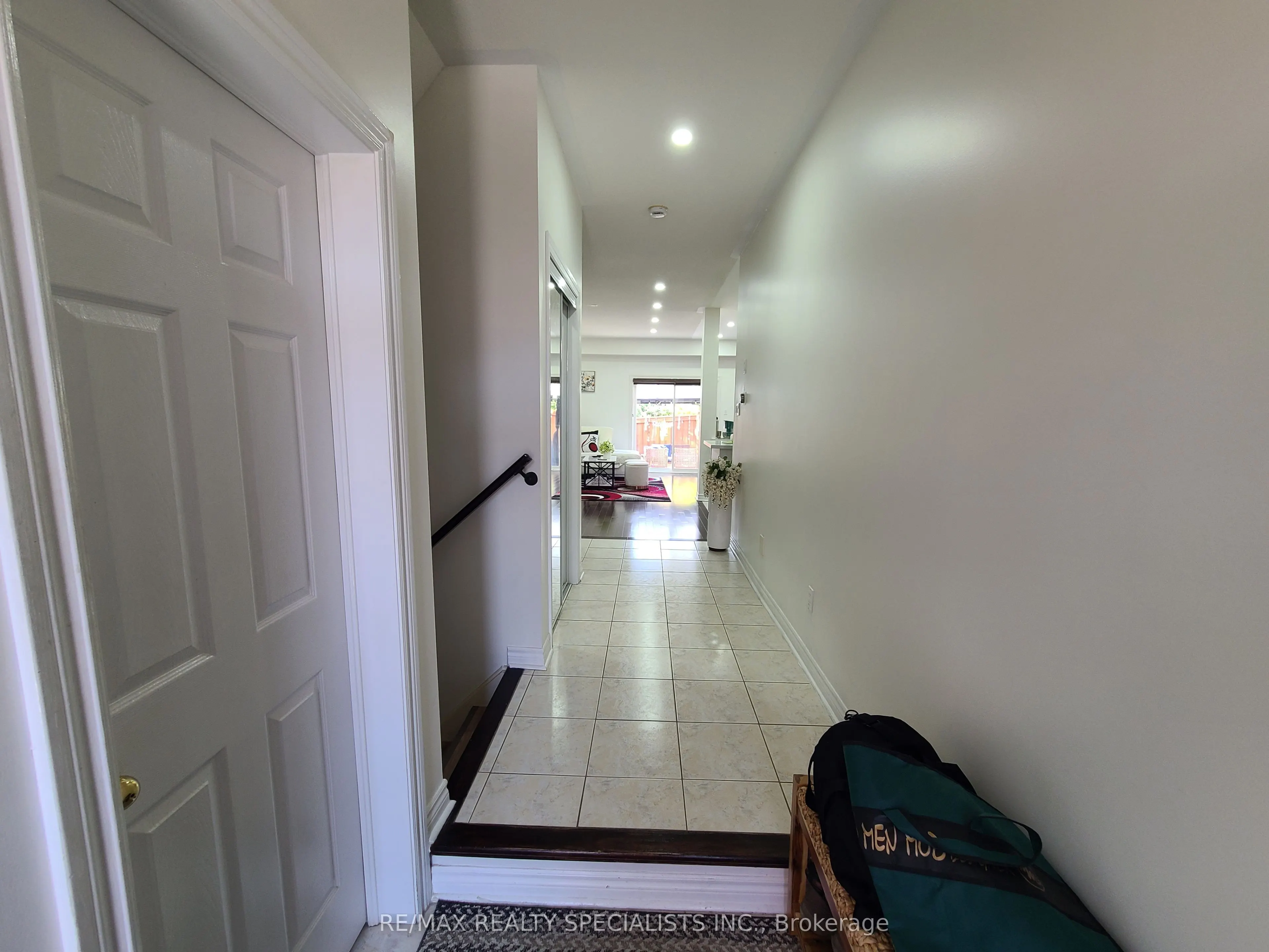 360 Hobbs Crescent