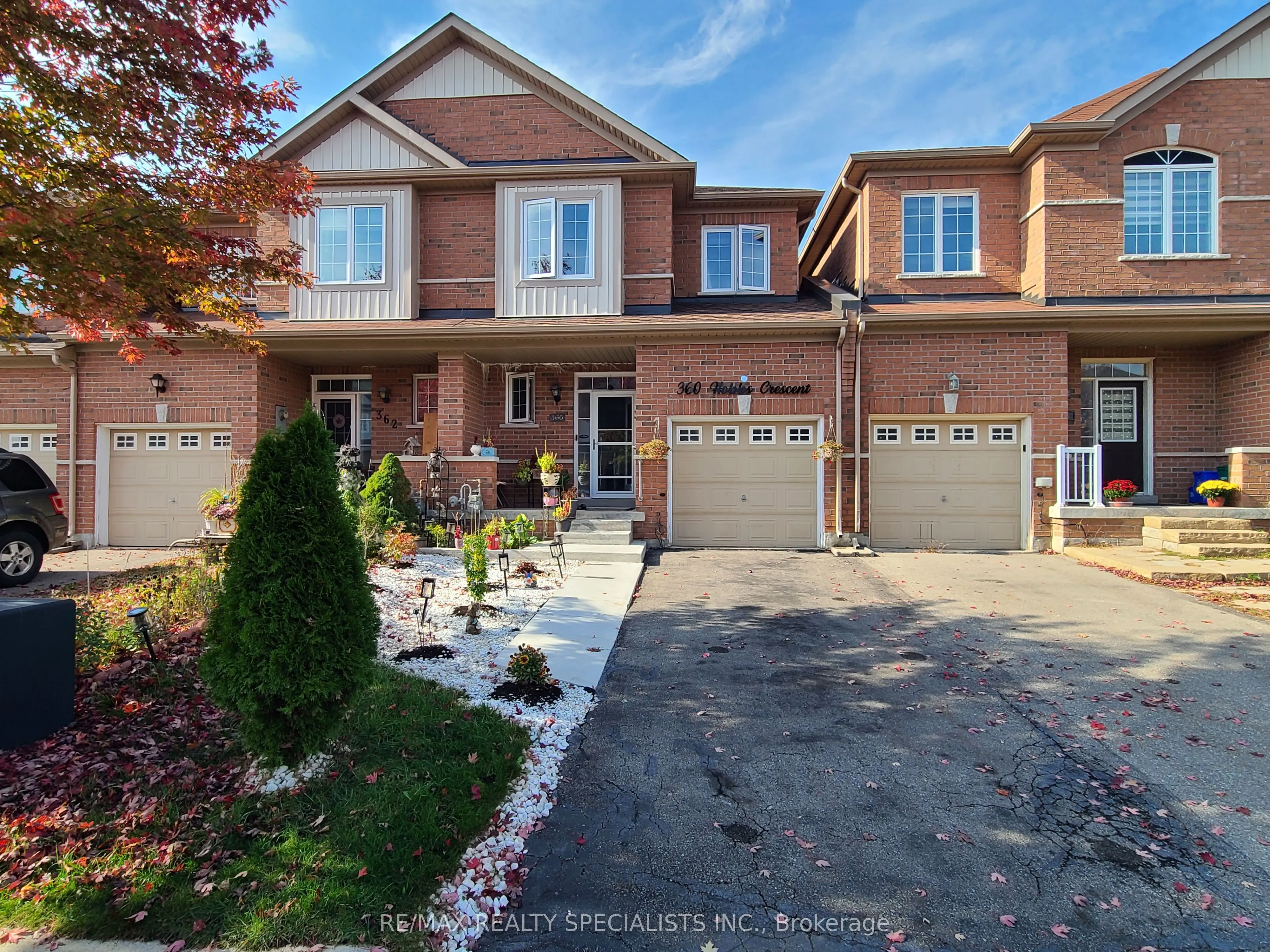 360 Hobbs Crescent