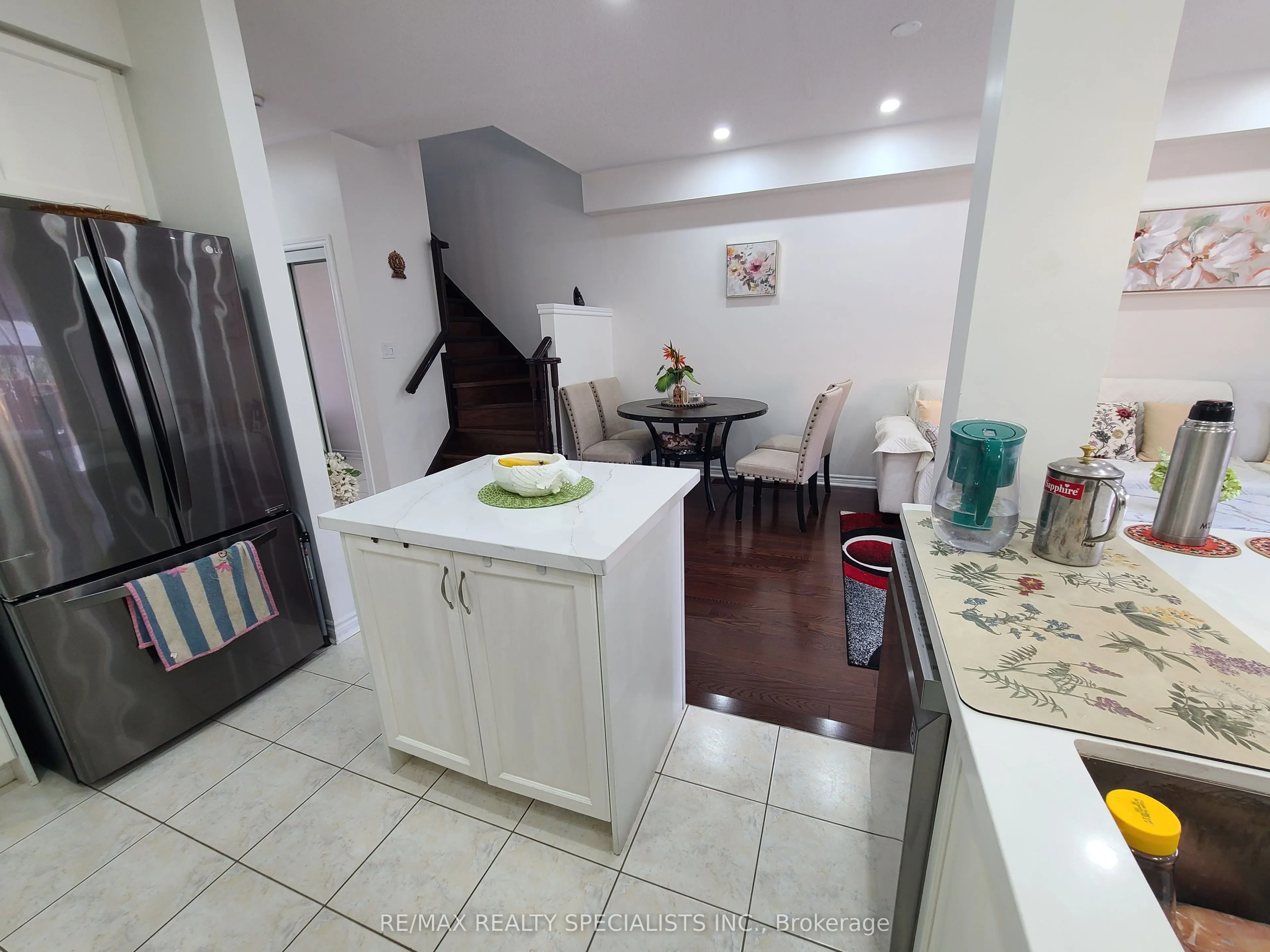 360 Hobbs Crescent