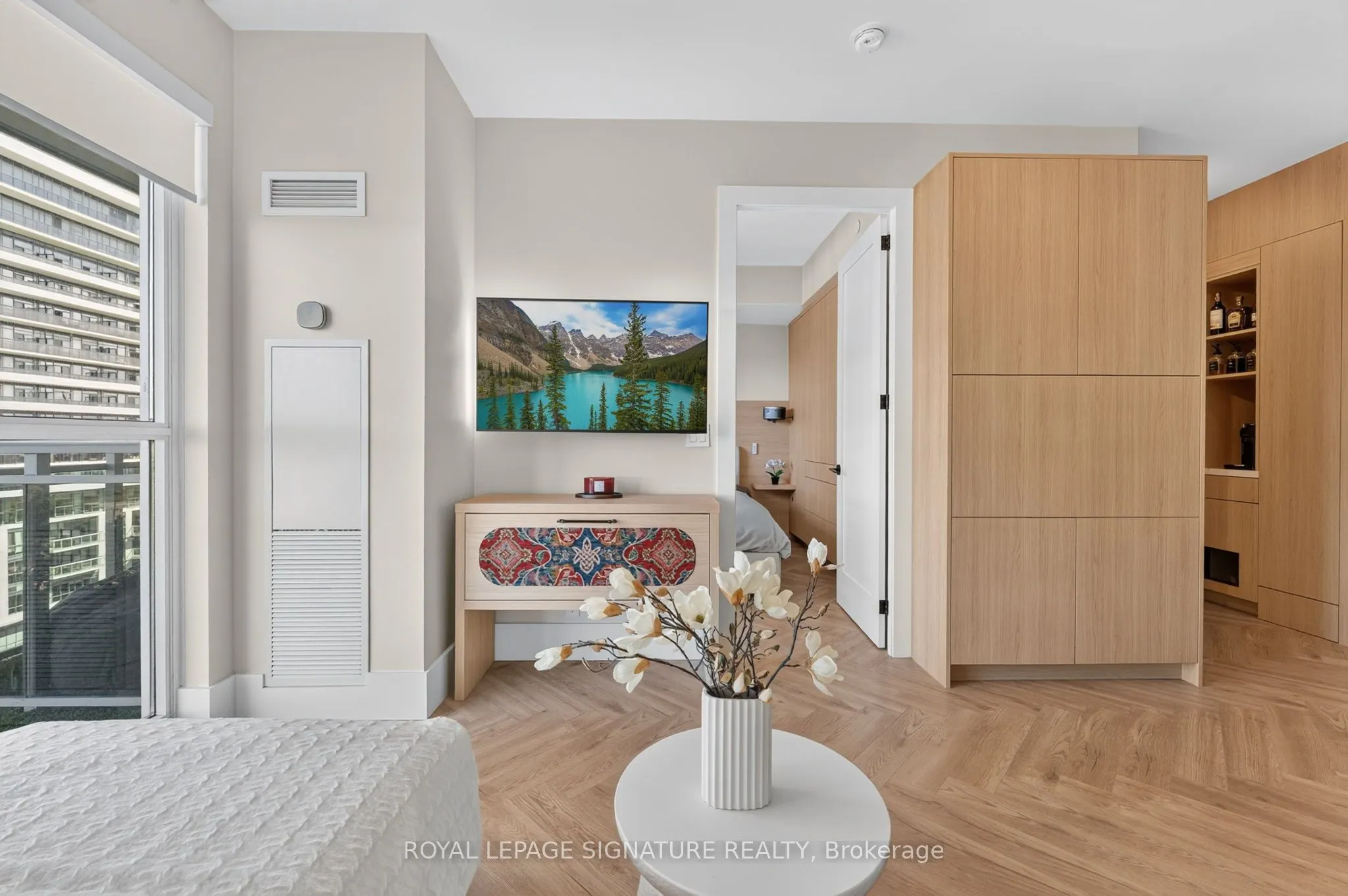 33 Shore Breeze Drive #706