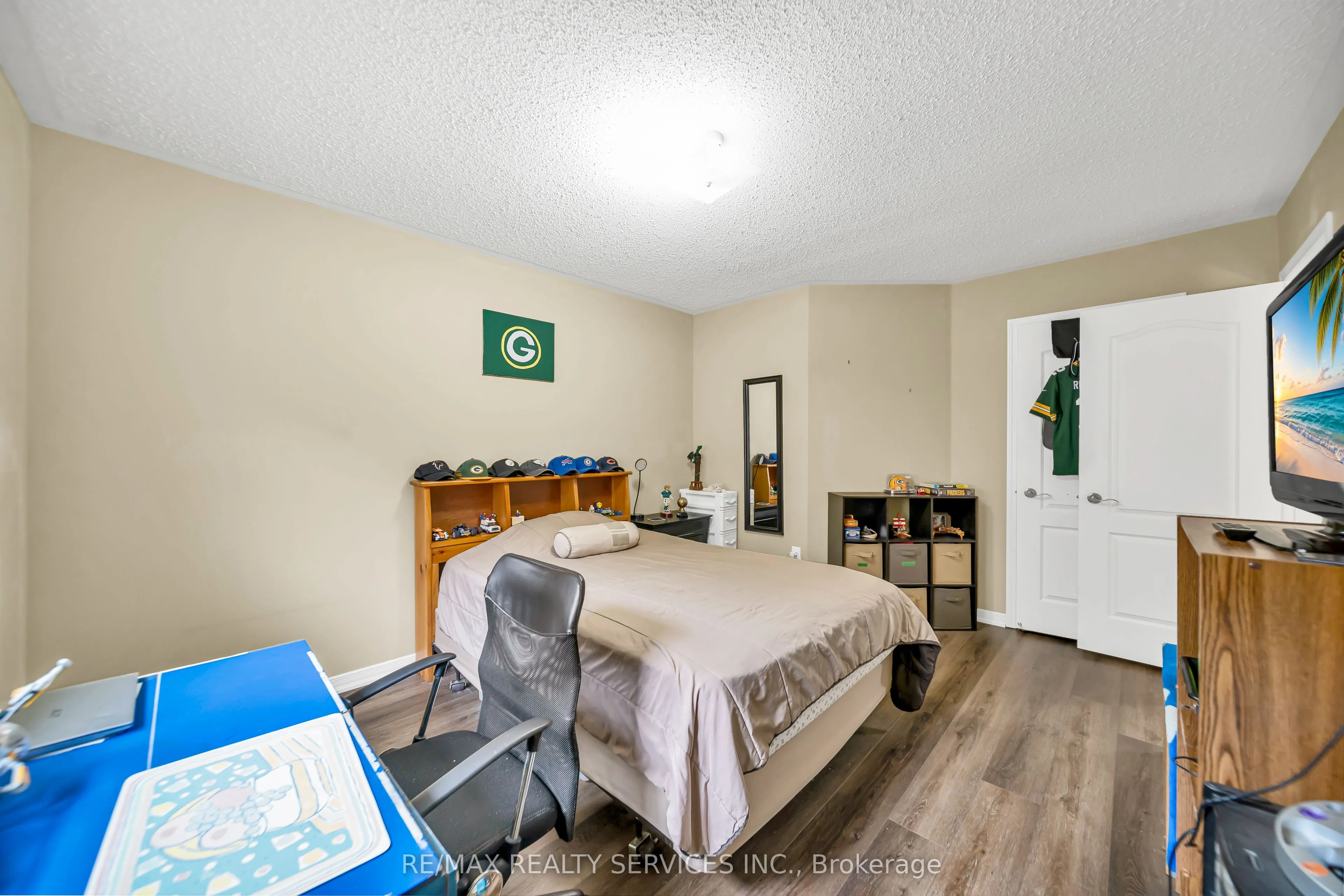 82 Dunvegan Crescent