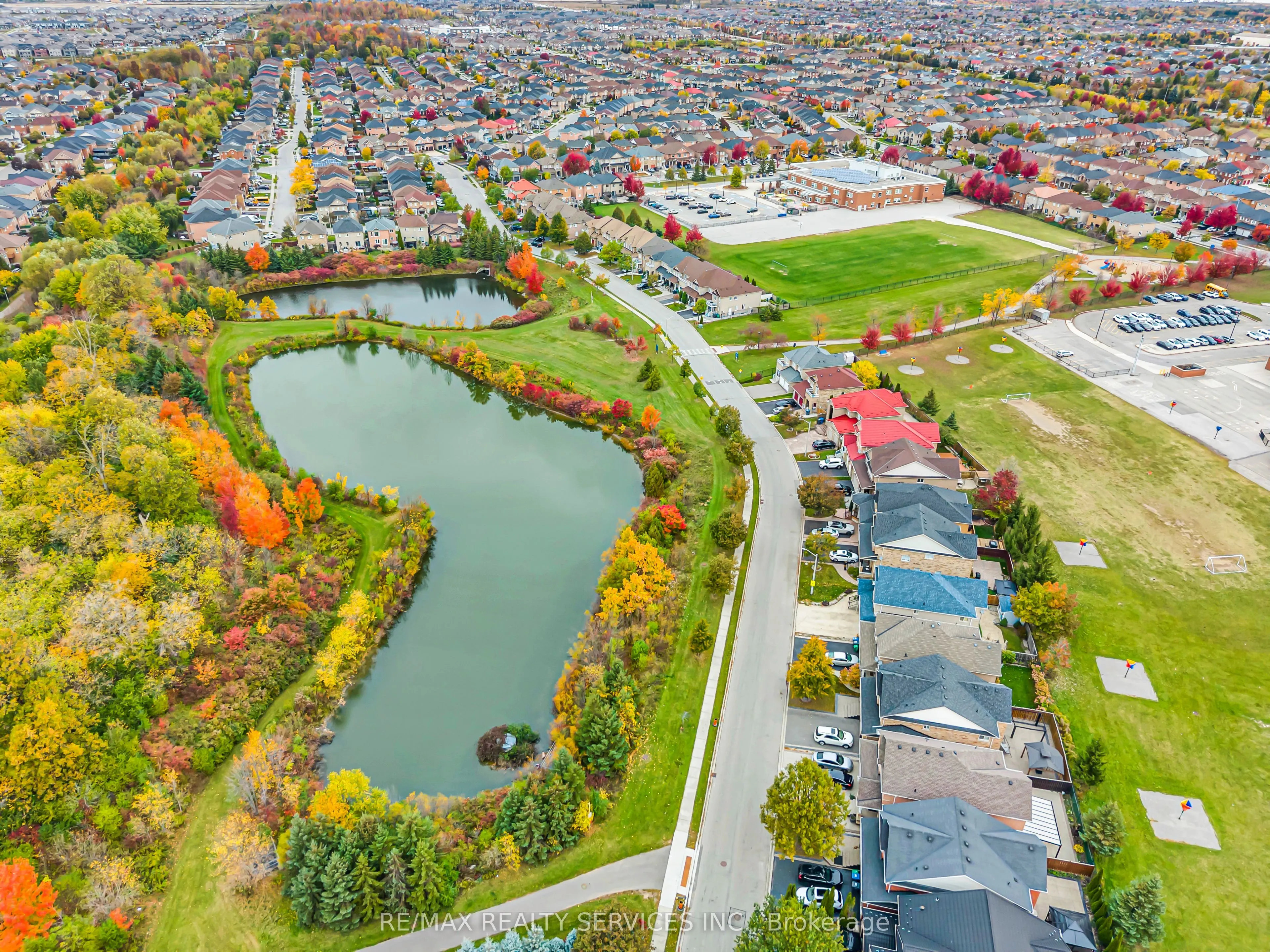82 Dunvegan Crescent