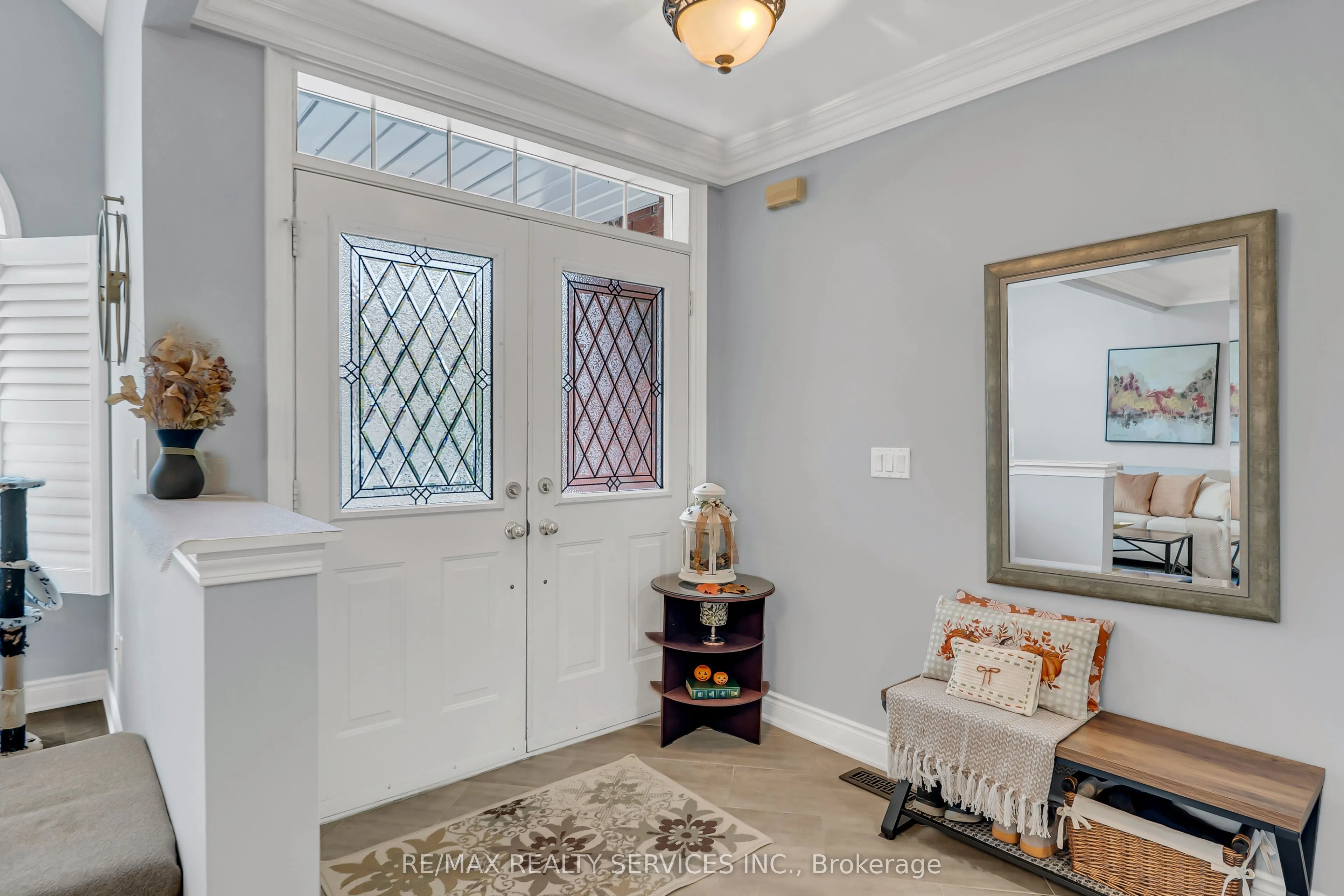82 Dunvegan Crescent
