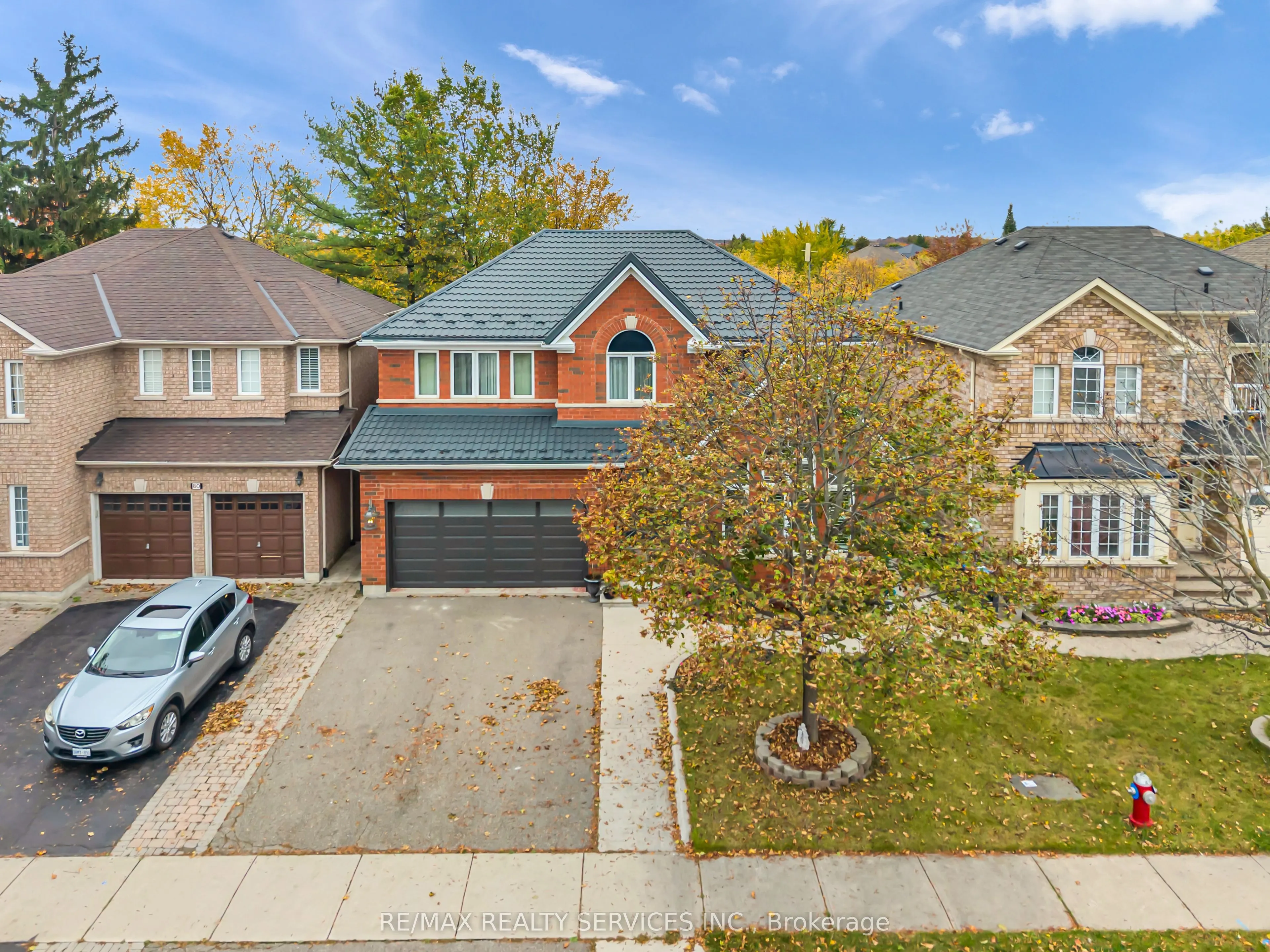 82 Dunvegan Crescent
