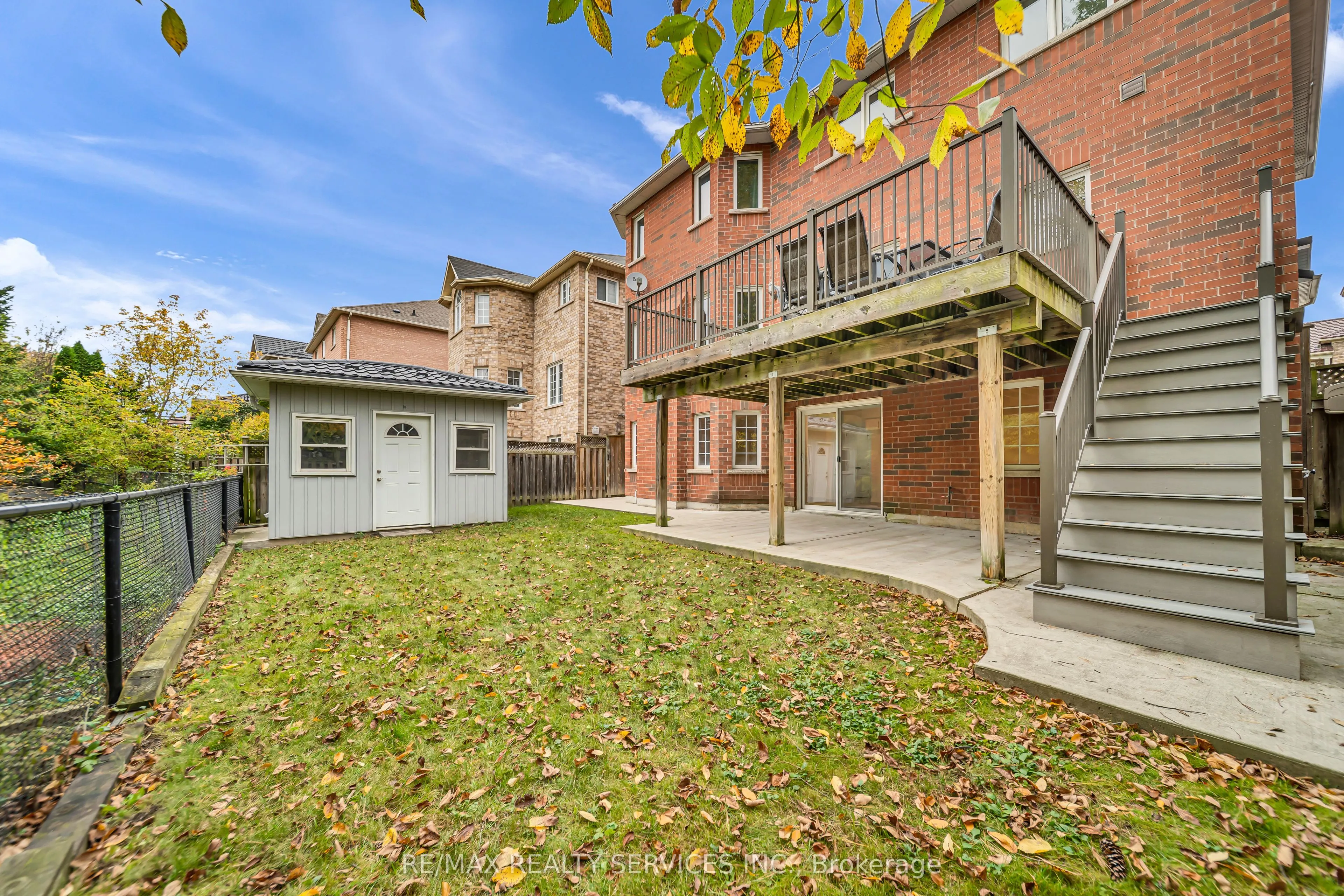 82 Dunvegan Crescent
