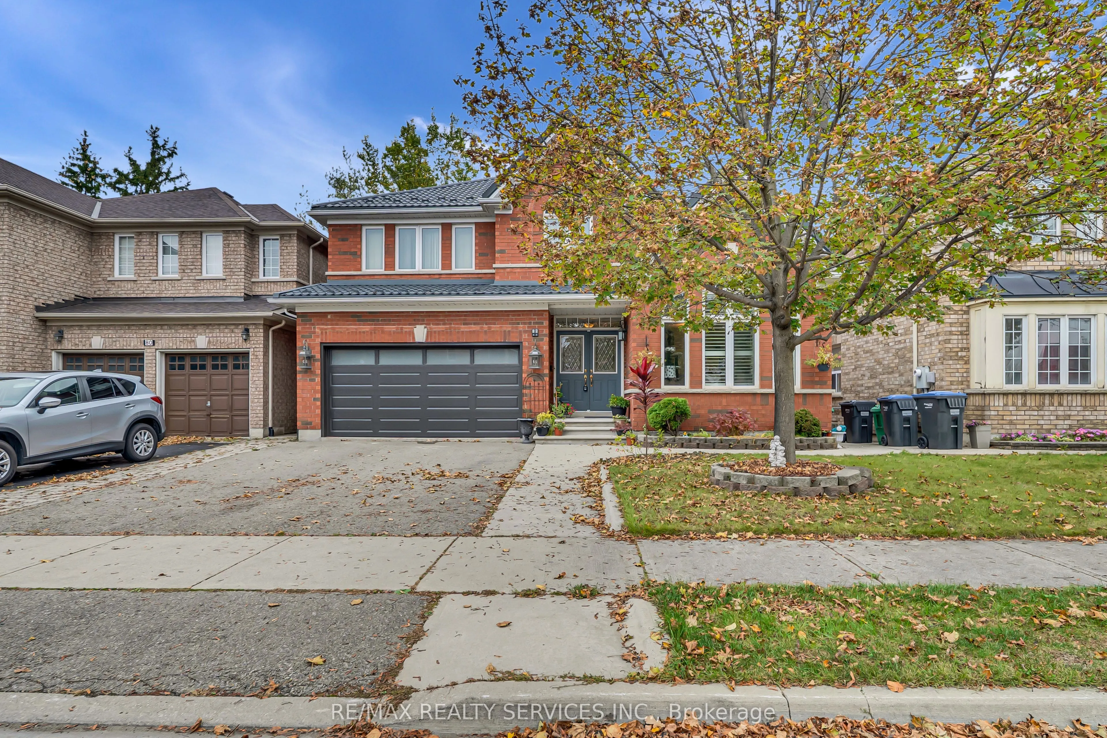 82 Dunvegan Crescent