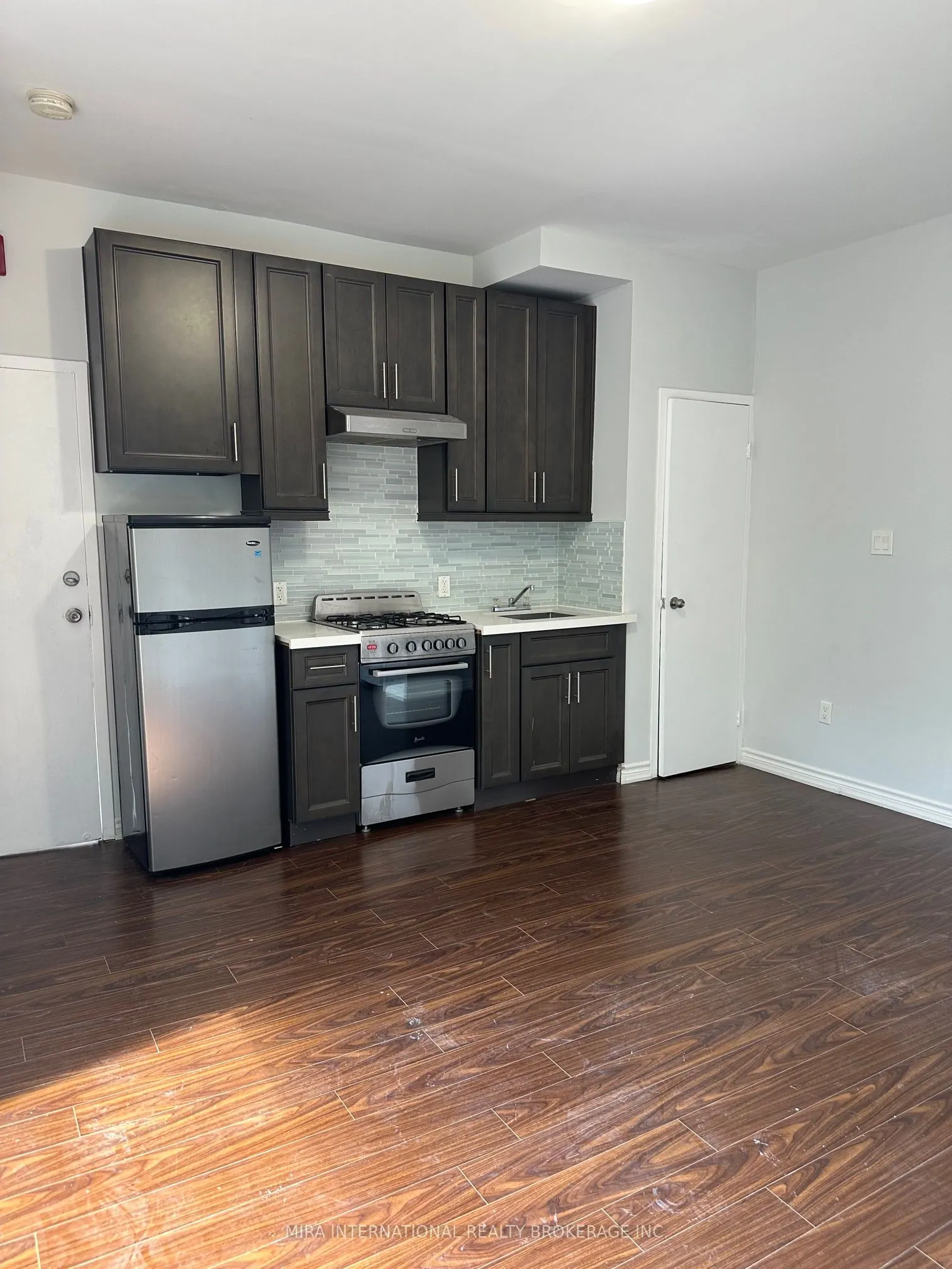 70 Melbourne Avenue #101