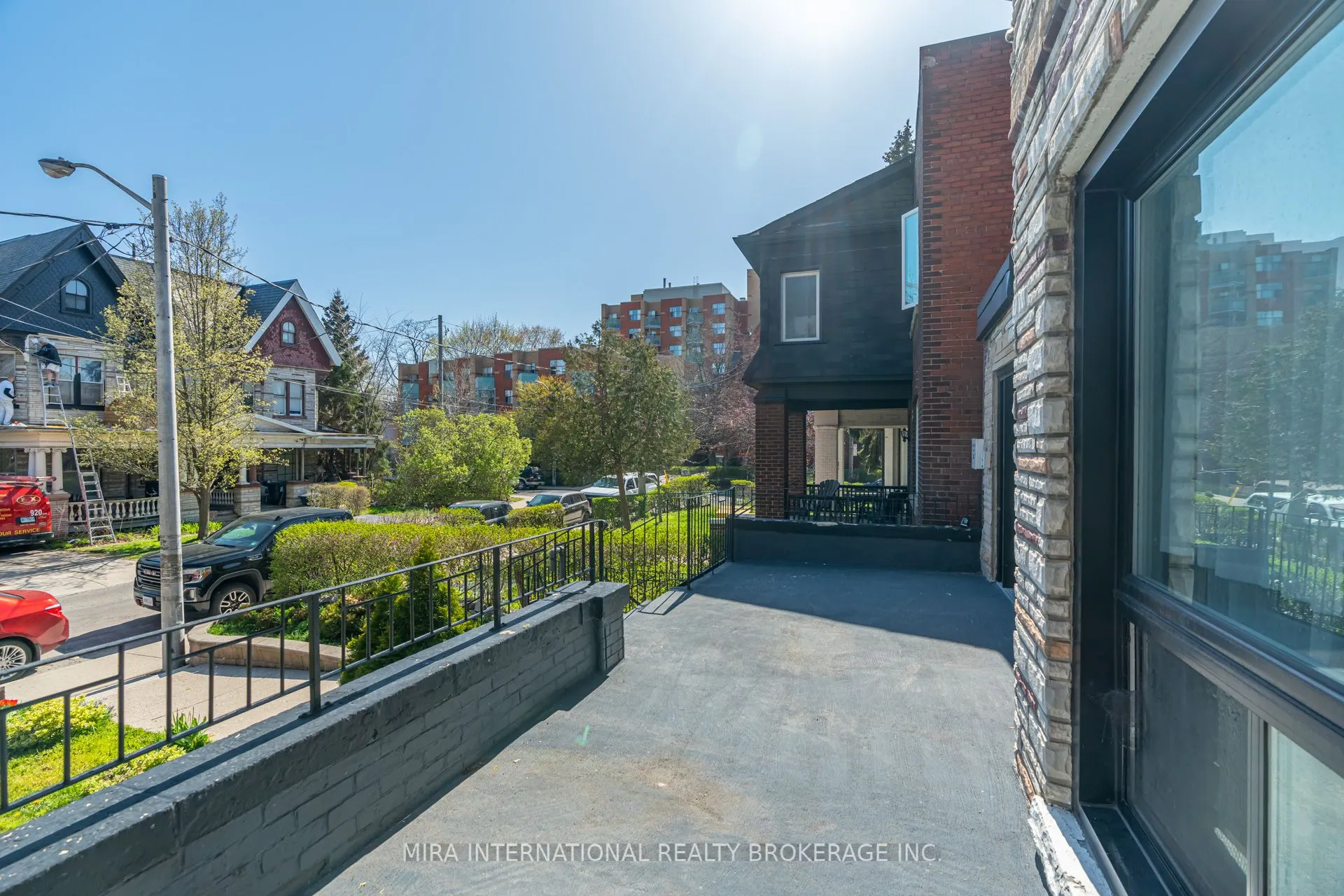 70 Melbourne Avenue #101