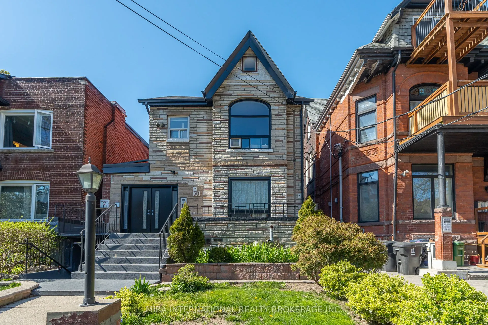 70 Melbourne Avenue #101