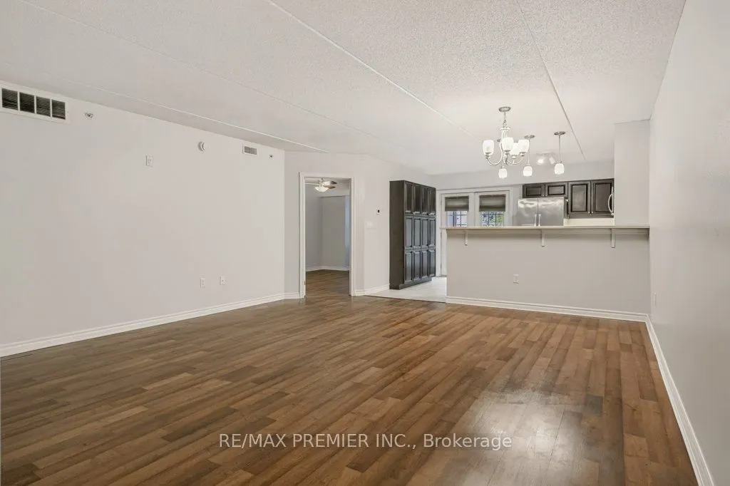 1380 Main Street E #112
