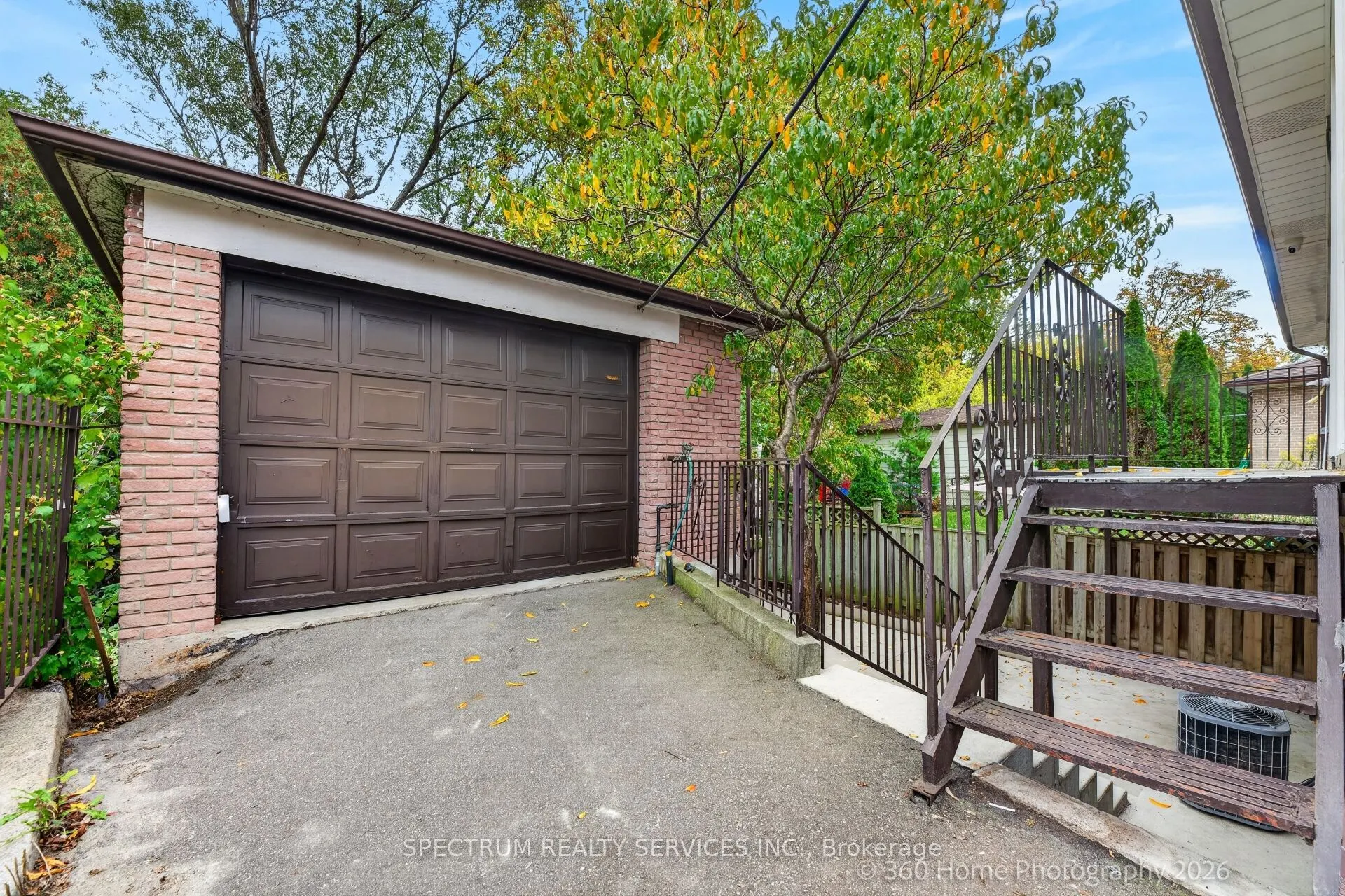 37 Newlin Crescent