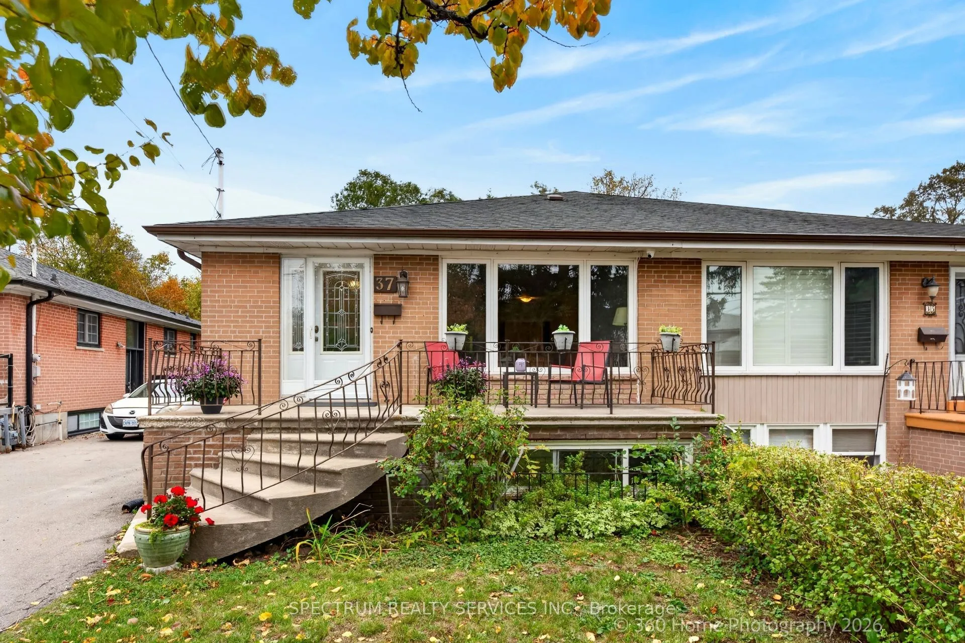 37 Newlin Crescent