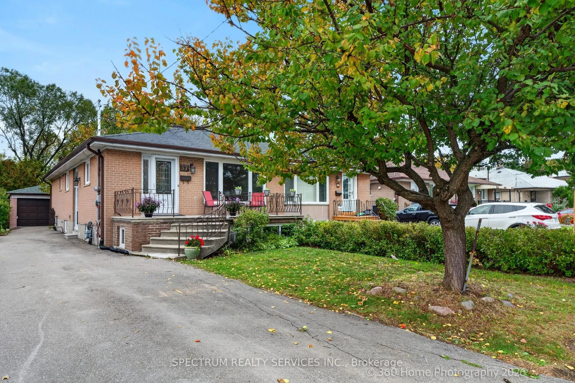 37 Newlin Crescent