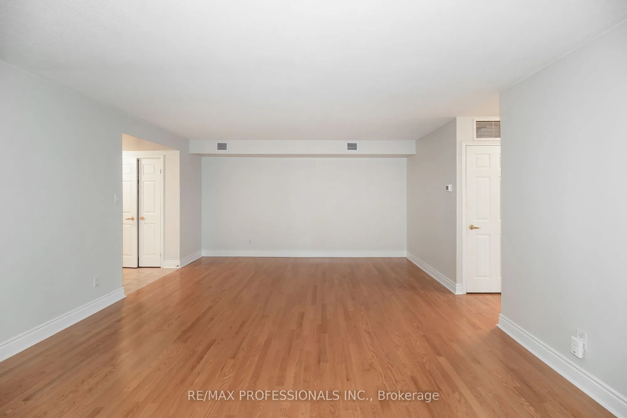 95 La Rose Avenue #105