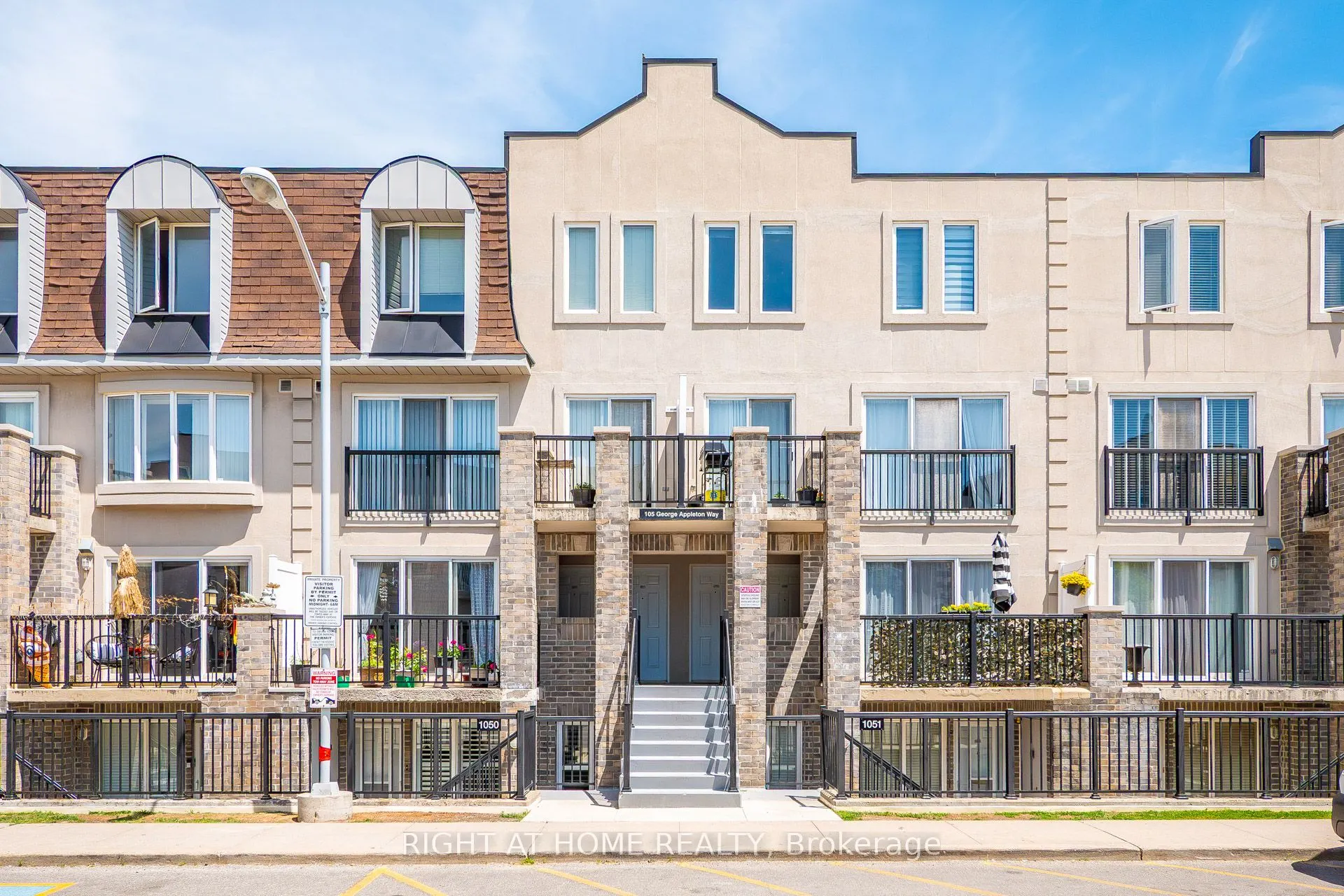 105 George Appleton Way #2151