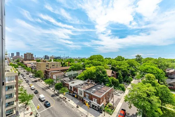 1660 Bloor Street W