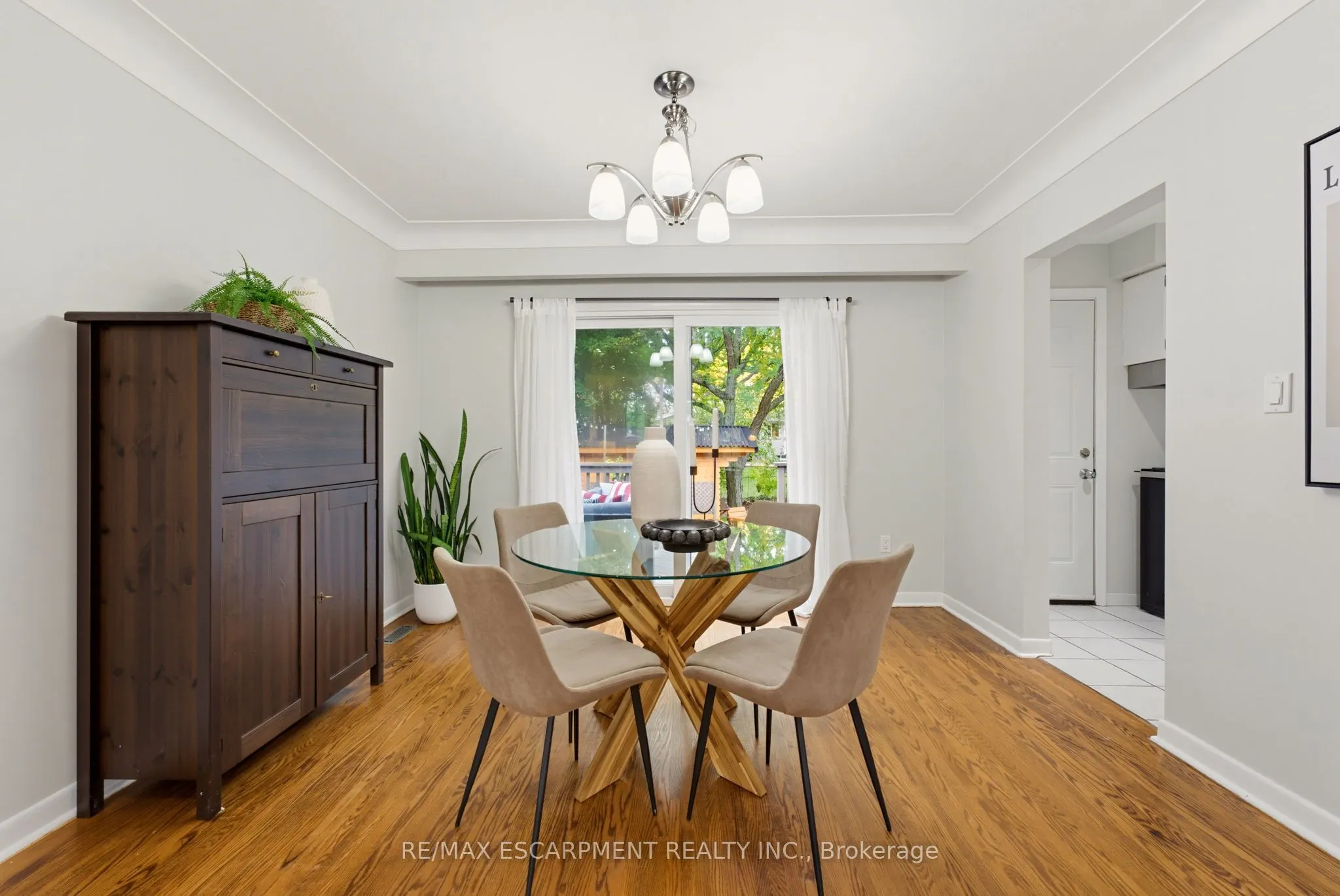 1452 Jefferson Road