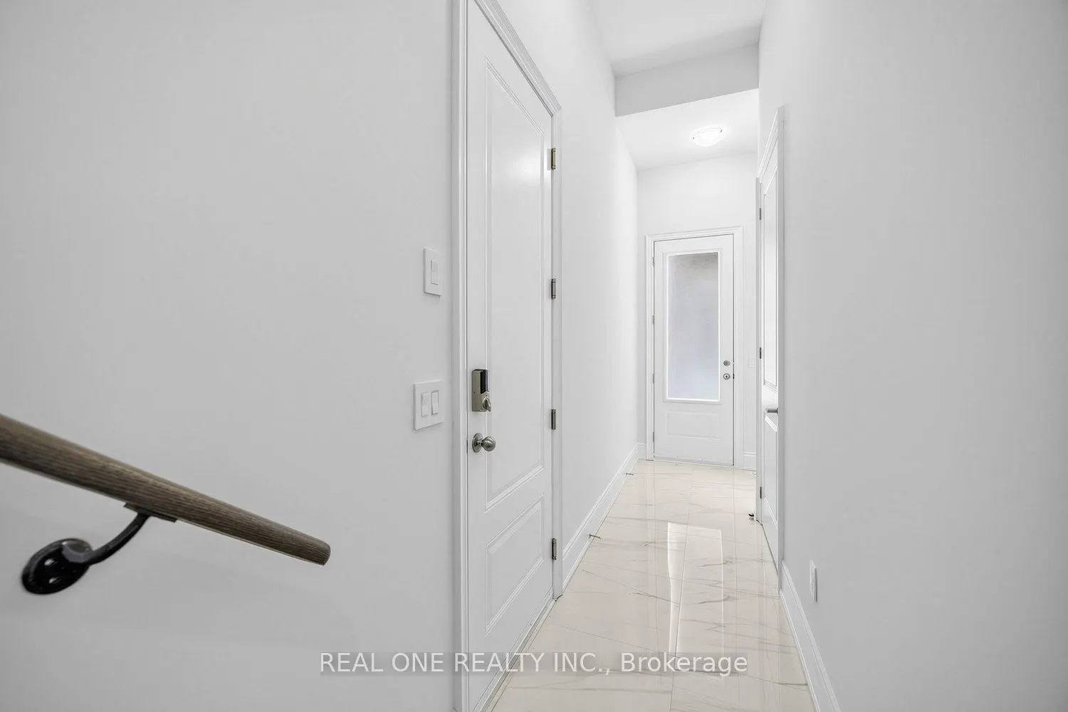 1382 Queens Plate Road