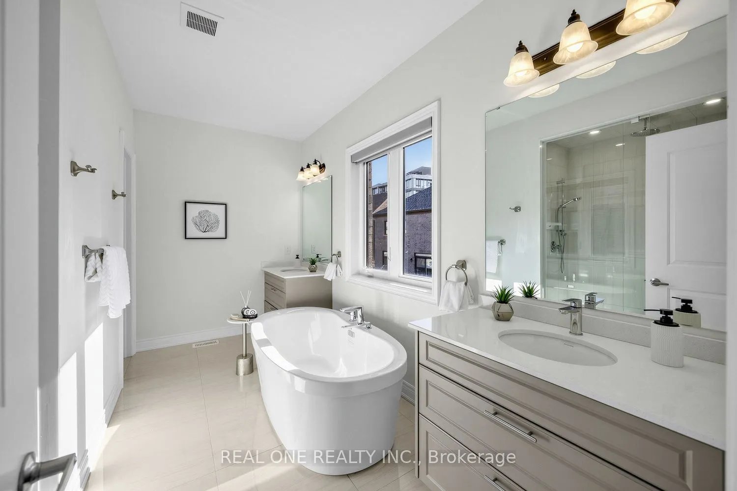 1382 Queens Plate Road