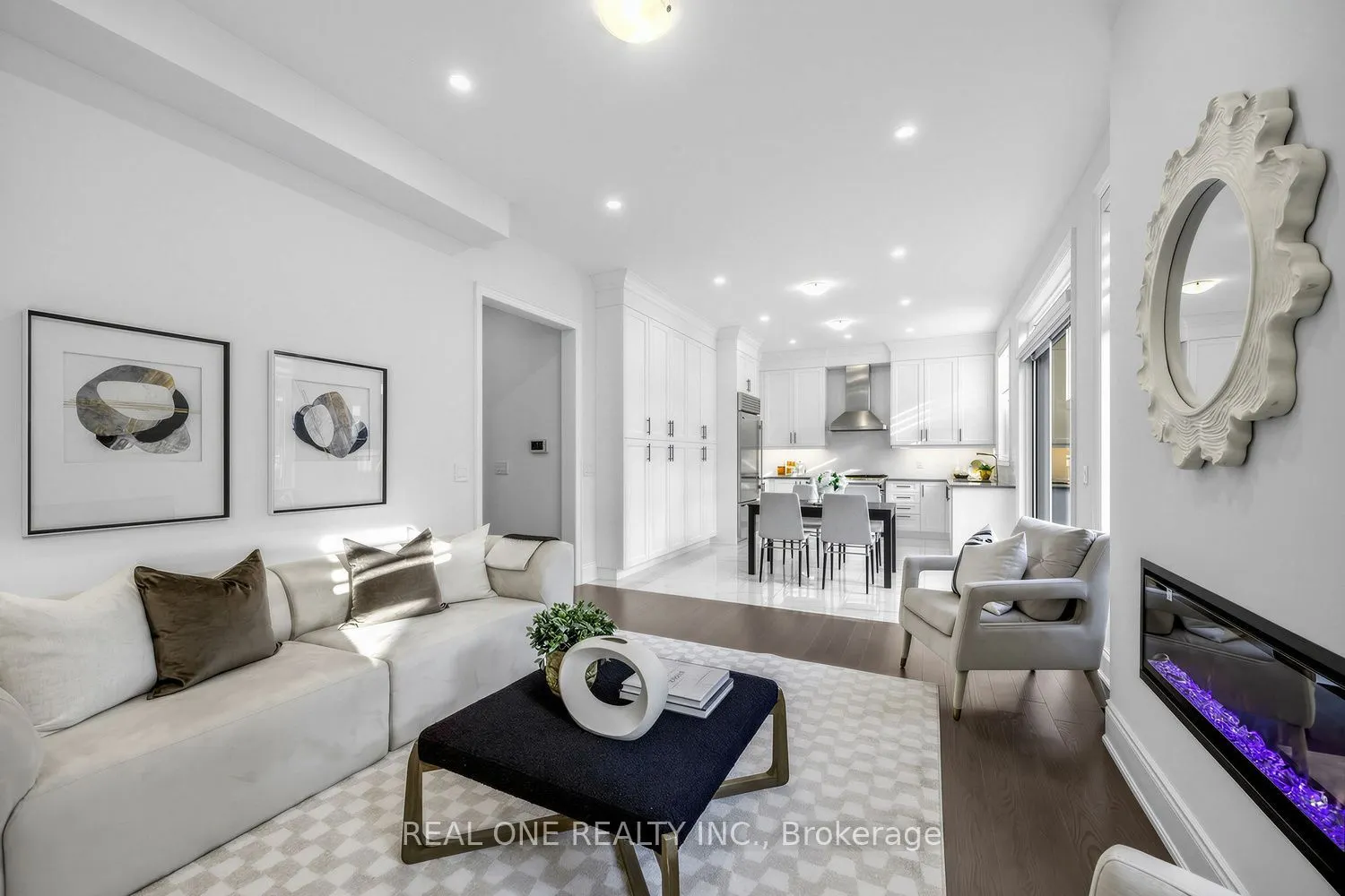 1382 Queens Plate Road