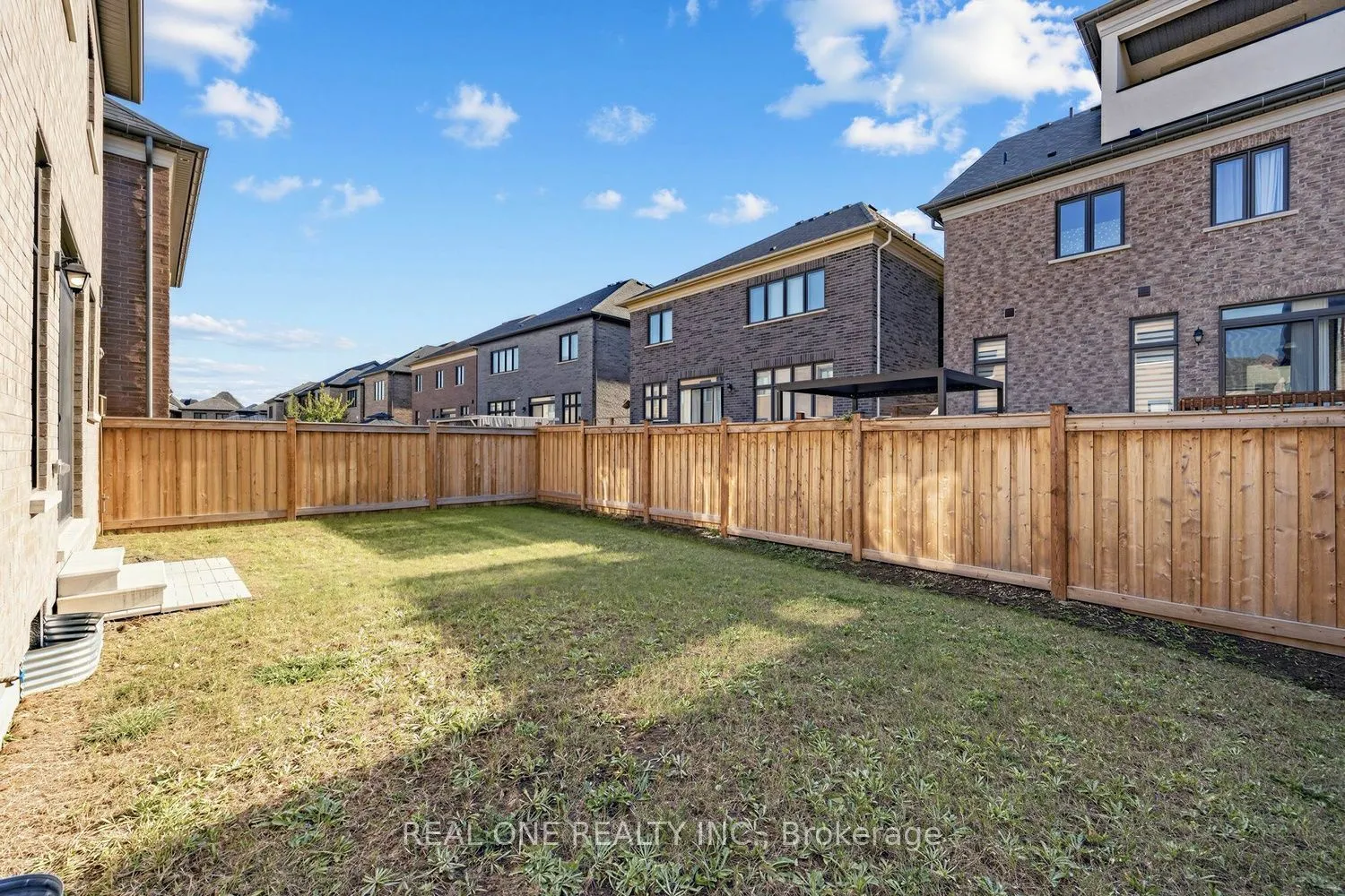 1382 Queens Plate Road