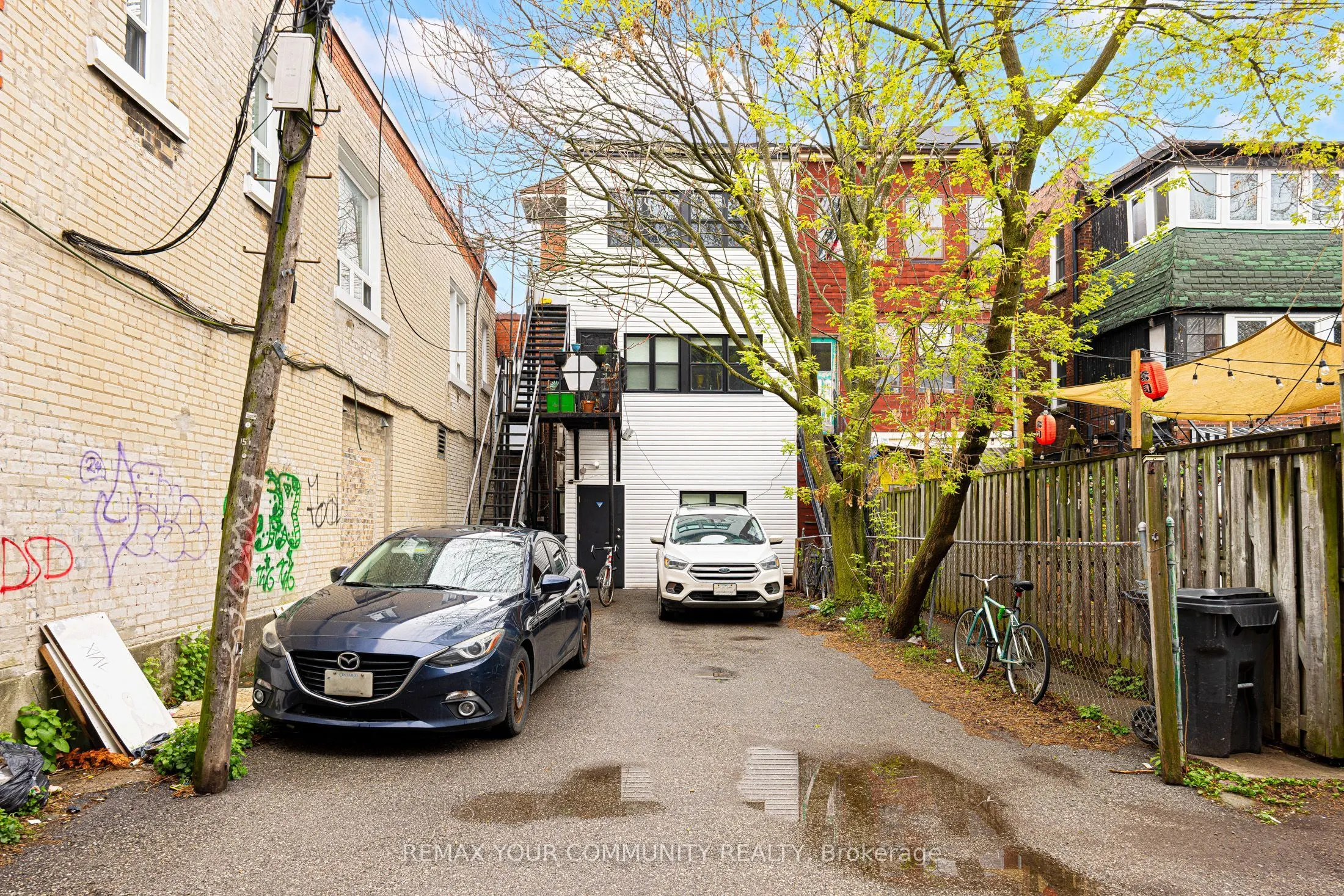 151 Roncesvalles Avenue