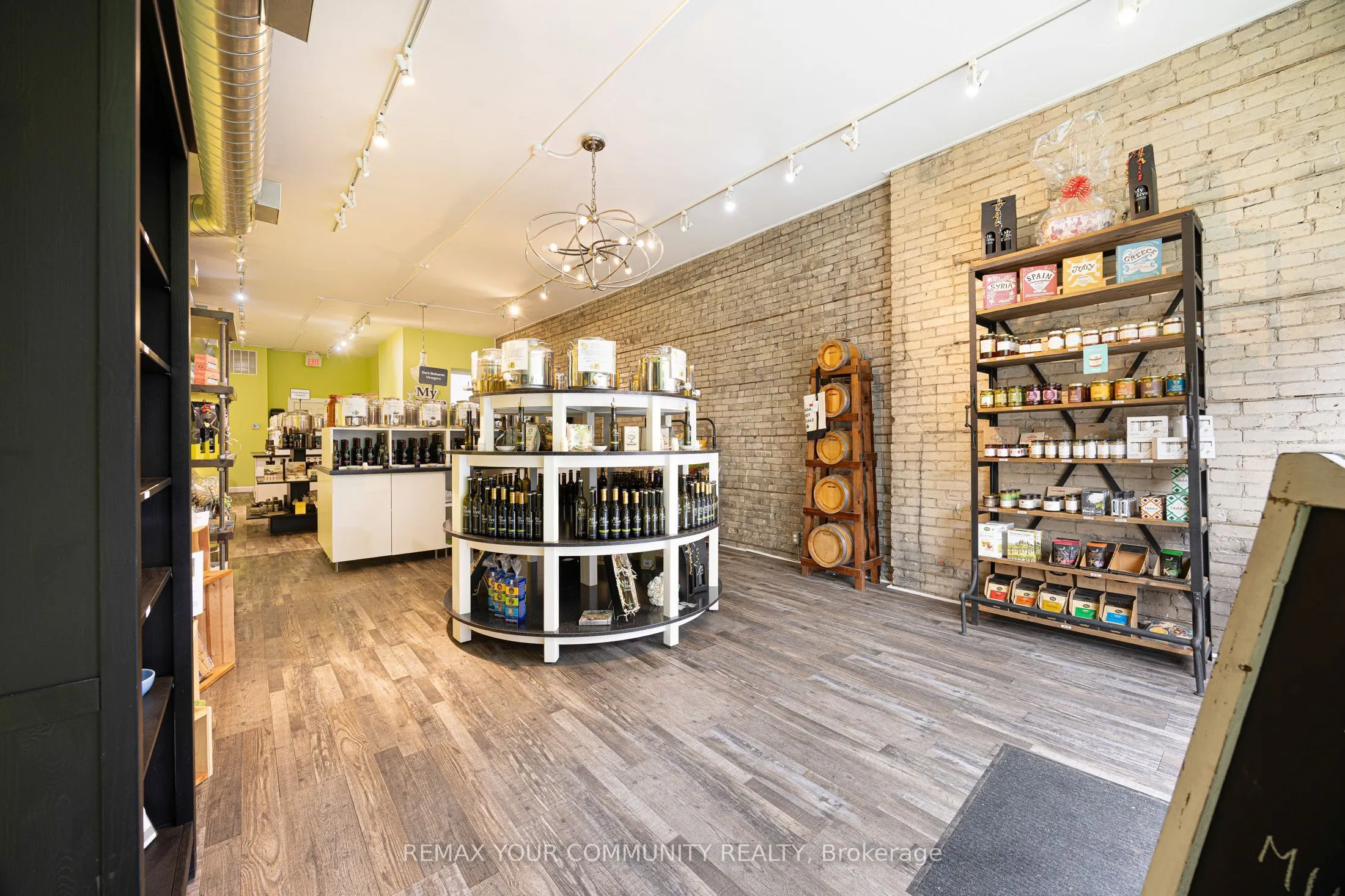 151 Roncesvalles Avenue