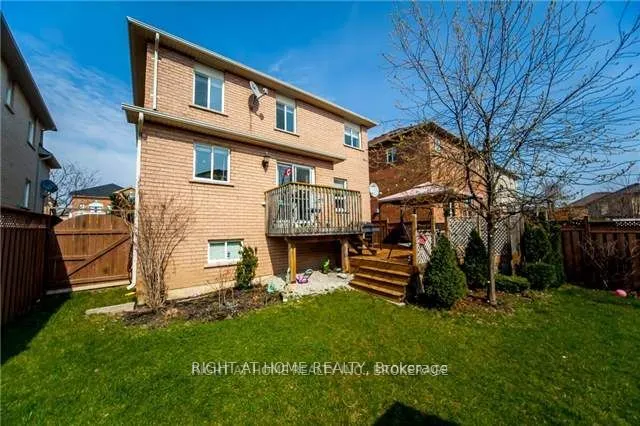 43 Lormel Gate