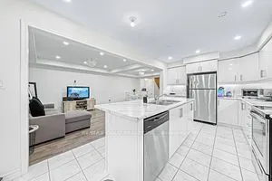 1227 Mulroney Heights