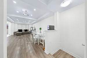 1227 Mulroney Heights