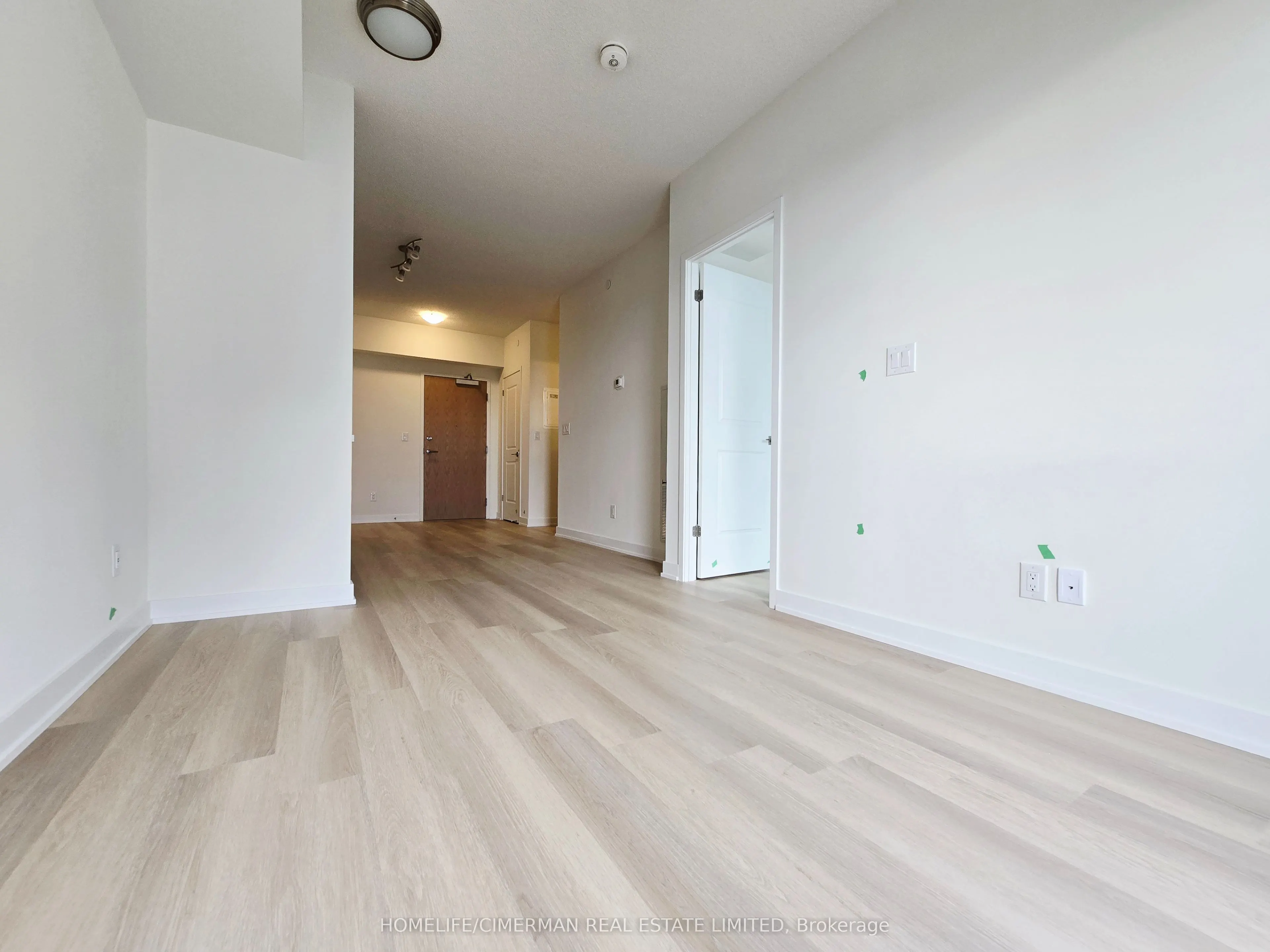2825 Jane Street #807