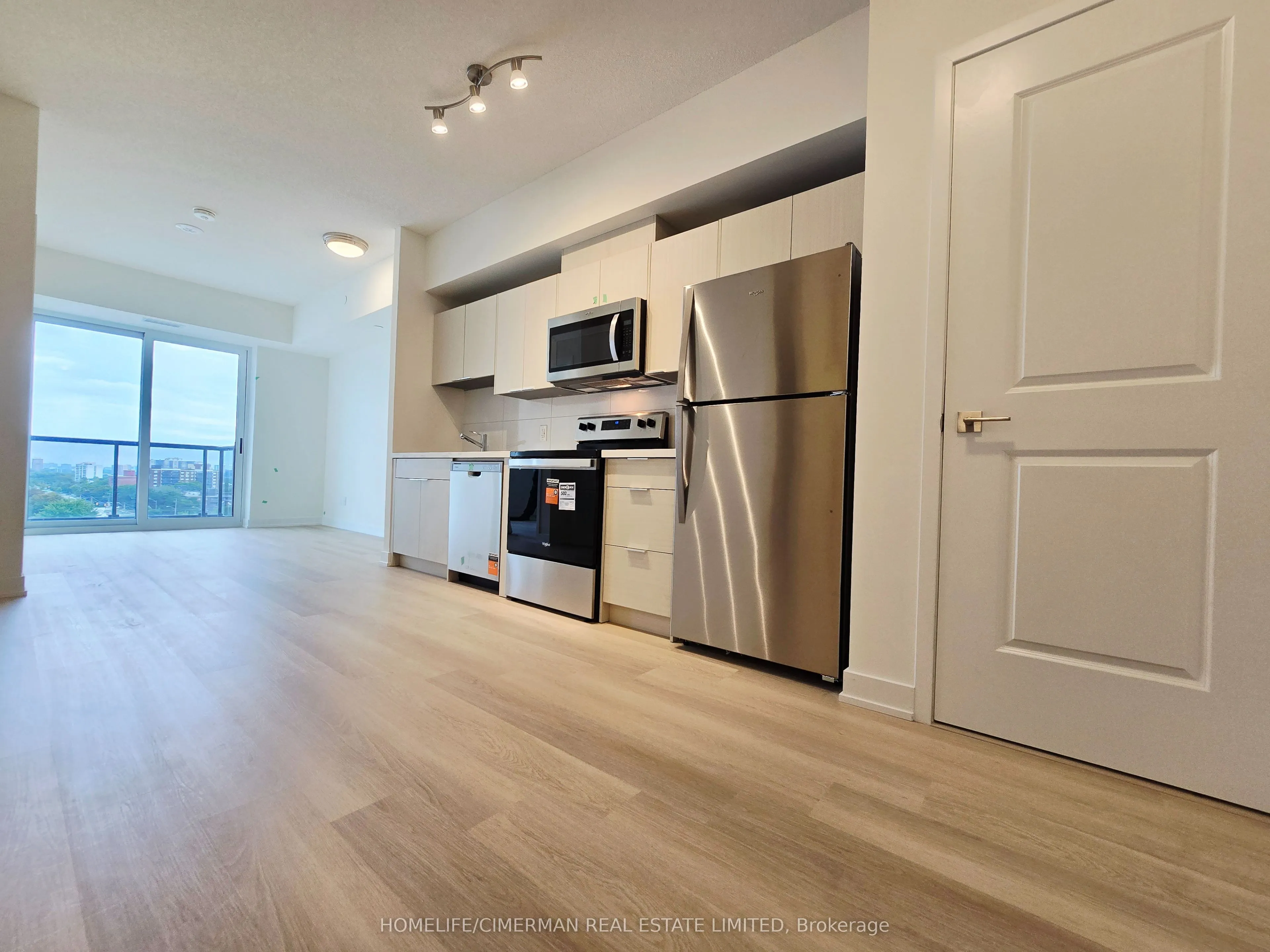 2825 Jane Street #807