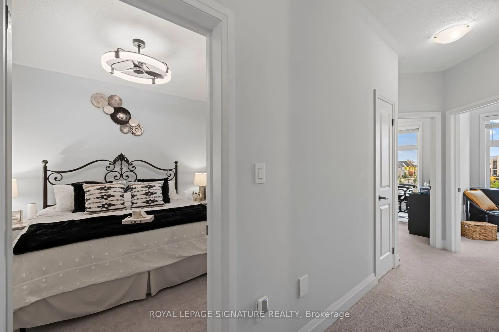 2542 Littlefield Crescent