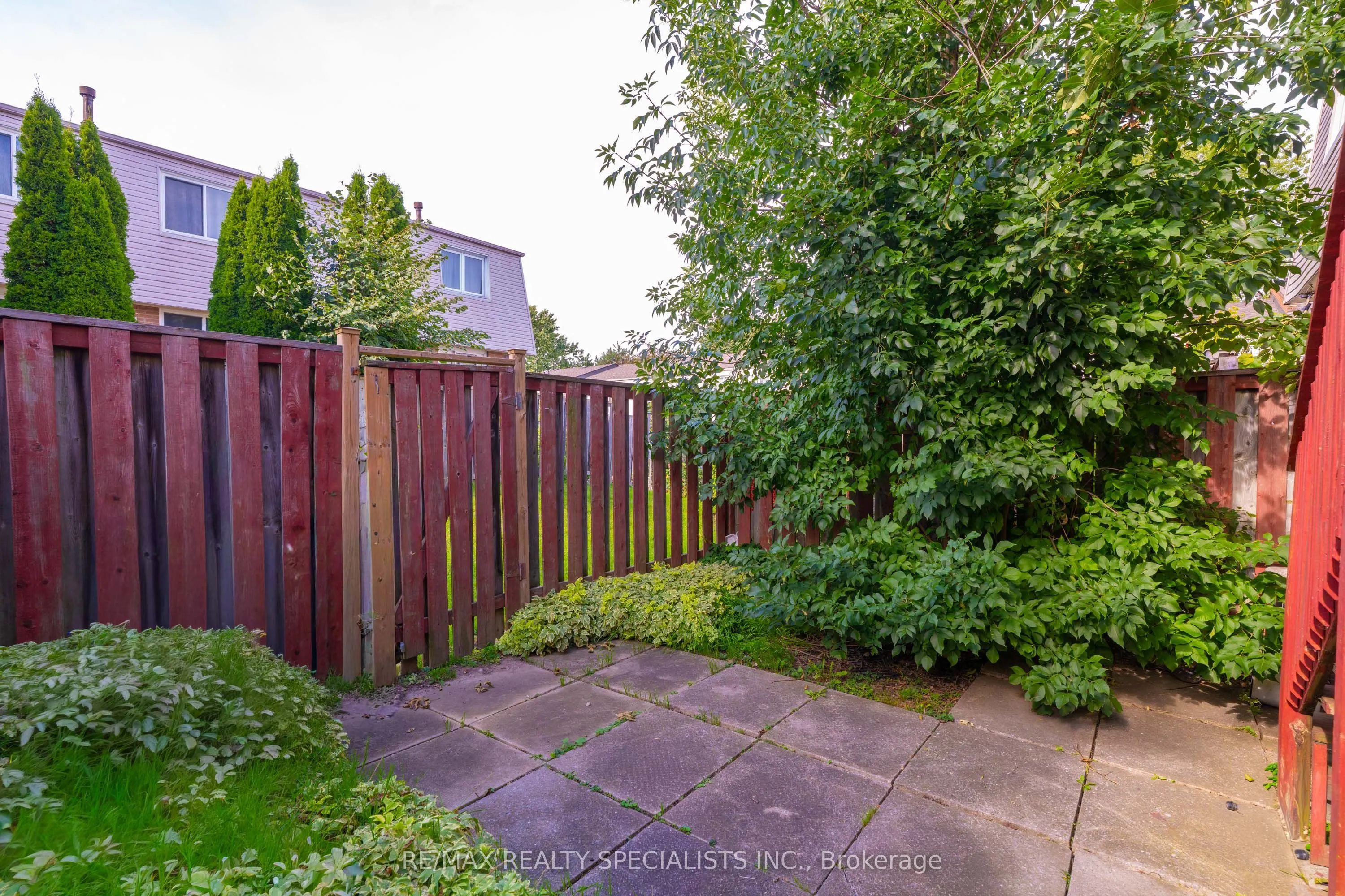 3525 Brandon Gate Drive #11