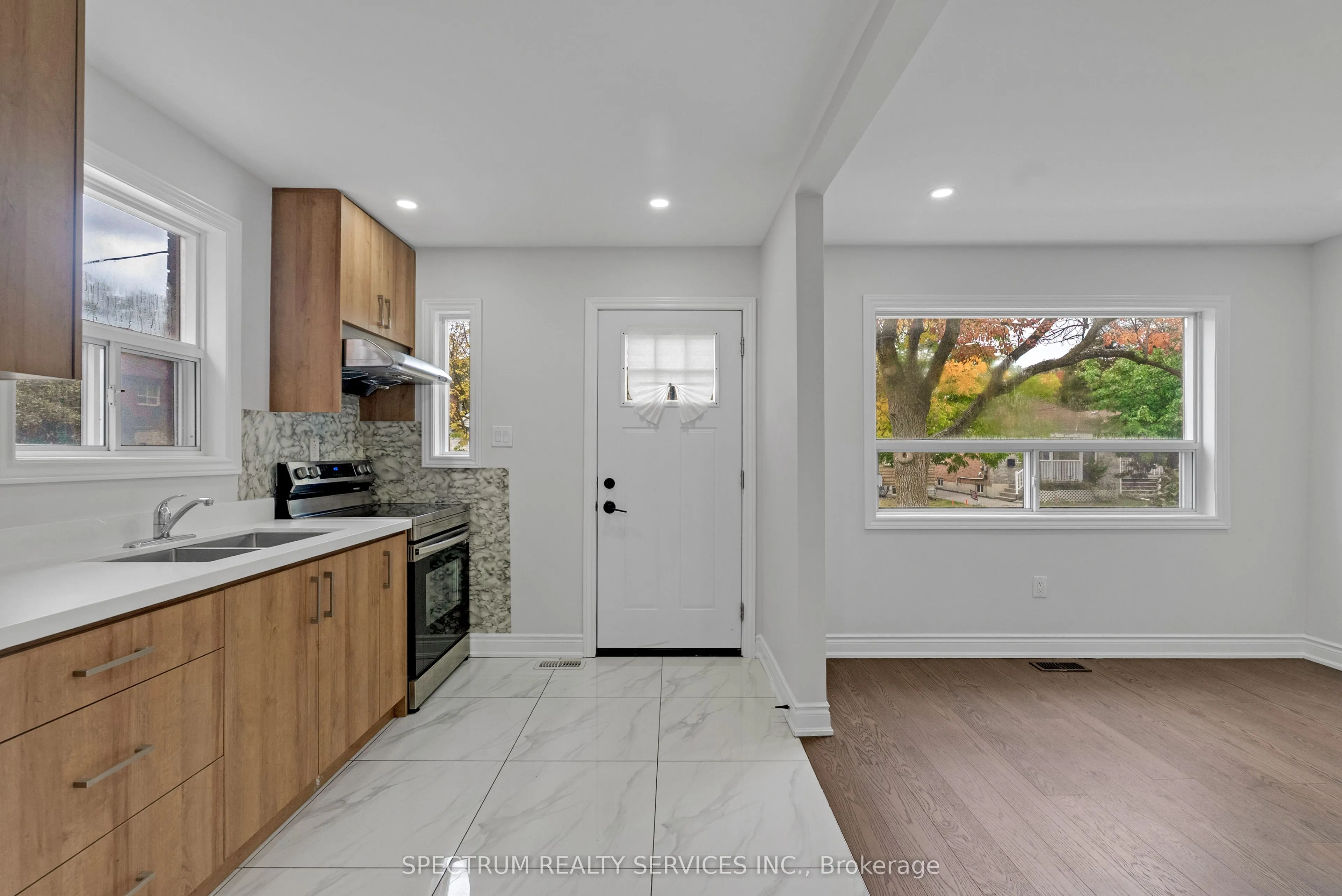 11 Vimy Avenue