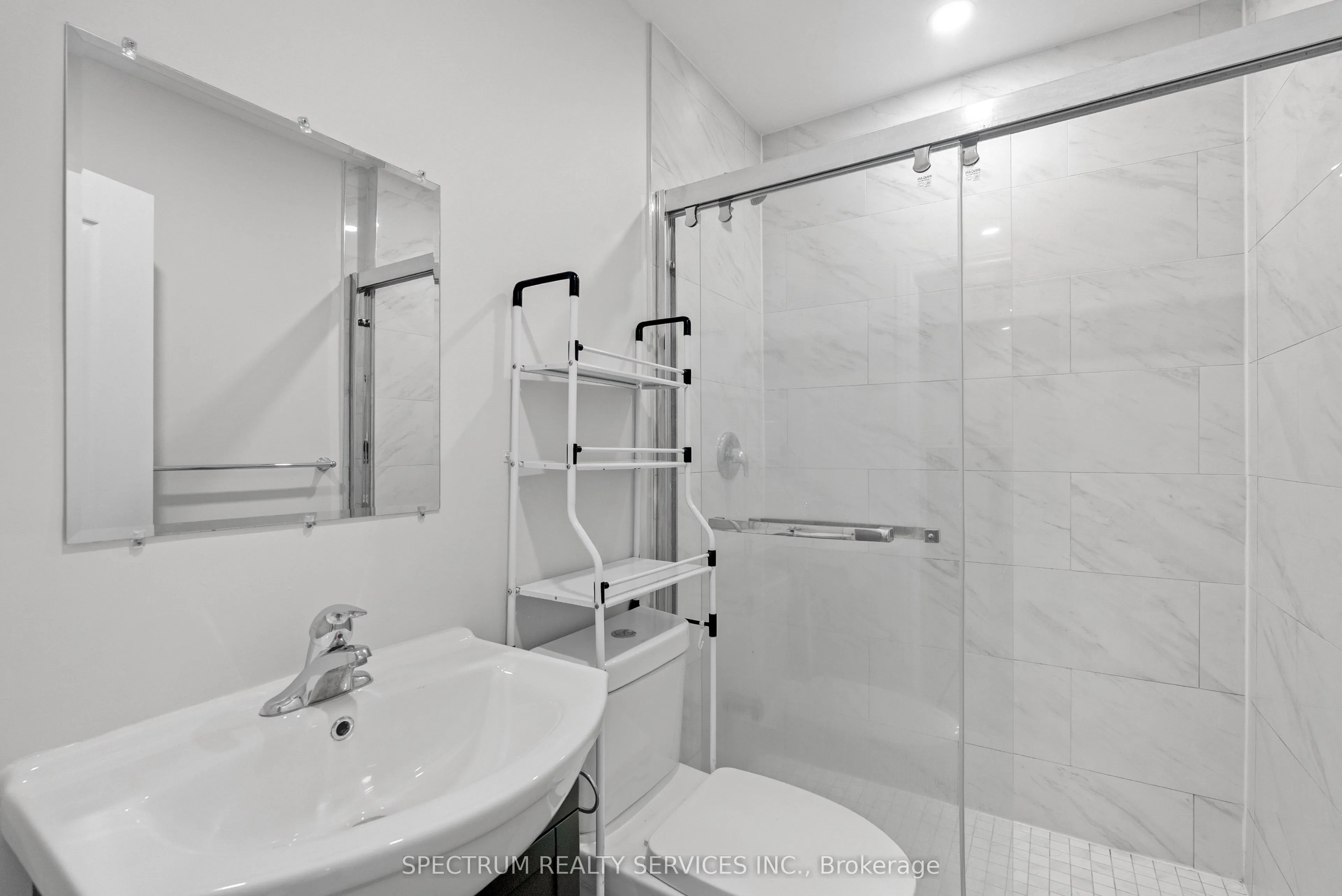 11 Vimy Avenue