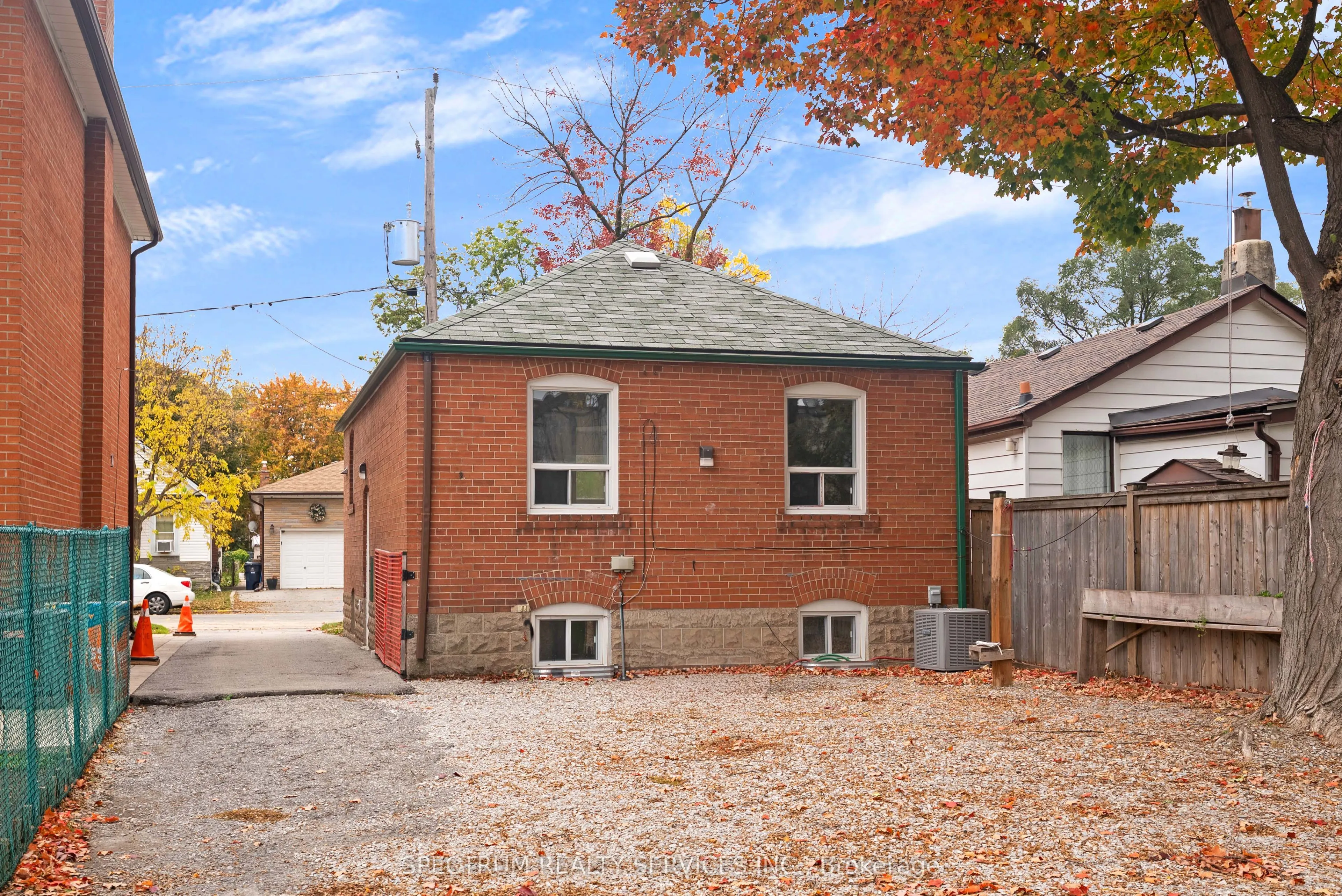 11 Vimy Avenue