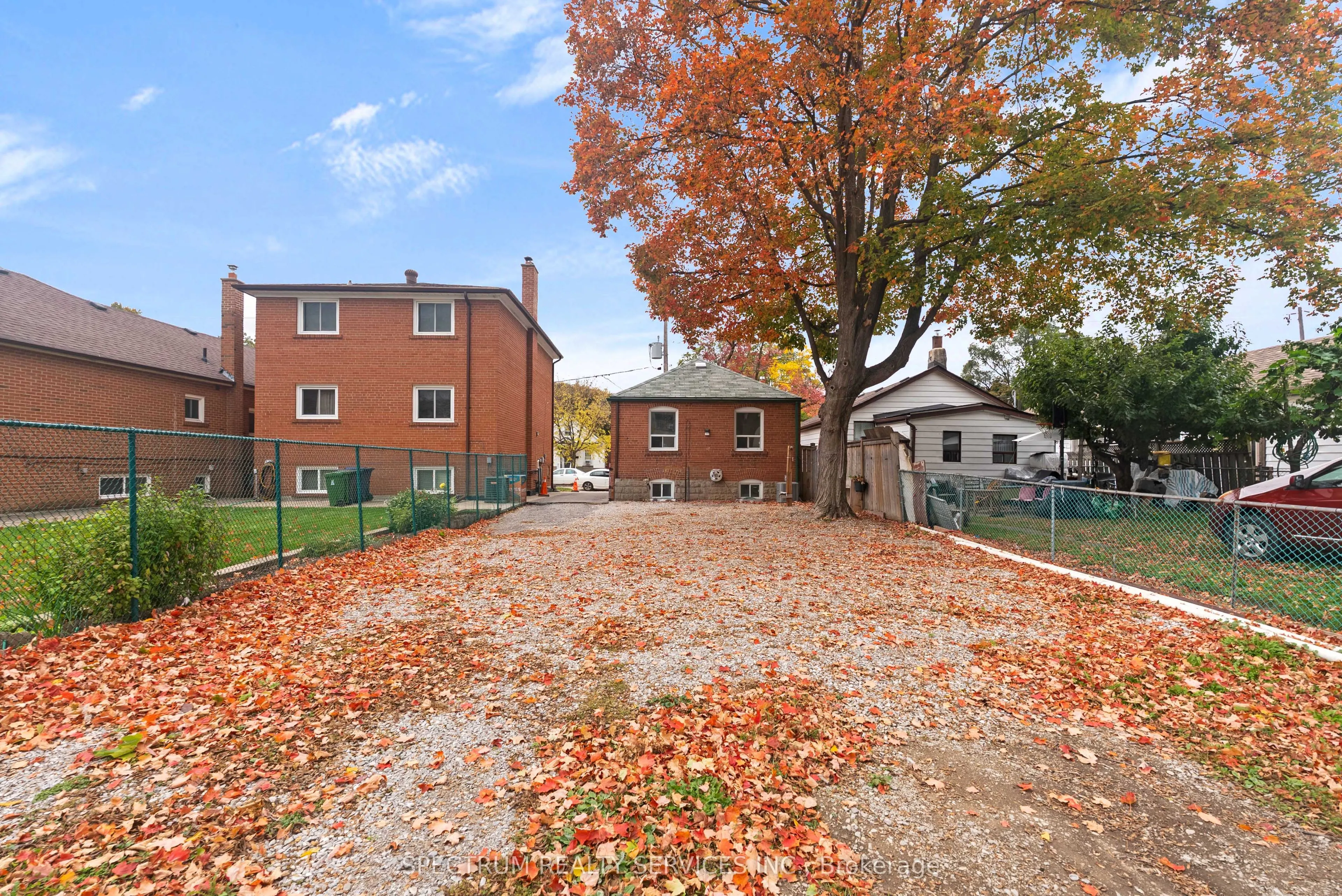 11 Vimy Avenue
