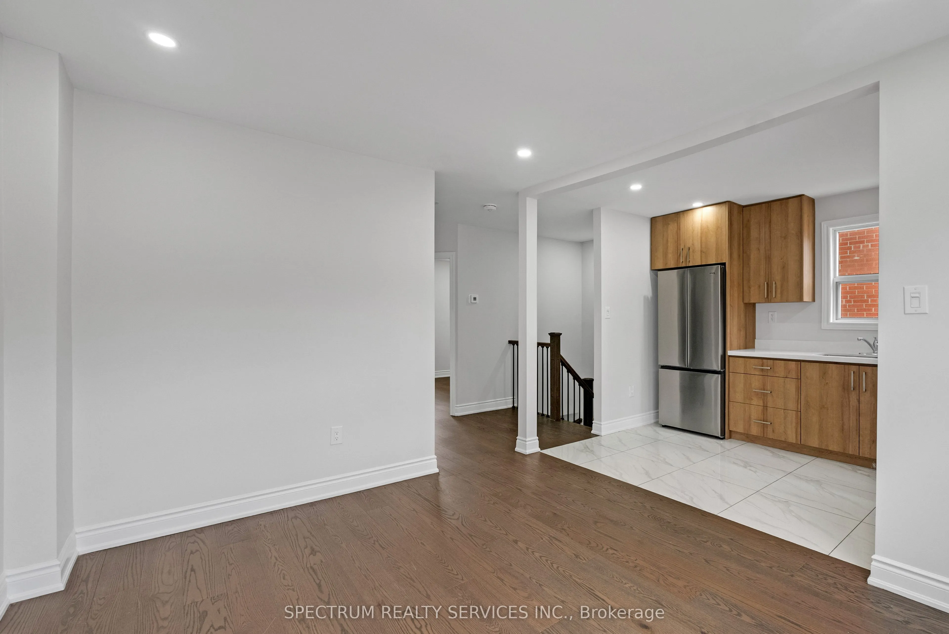 11 Vimy Avenue