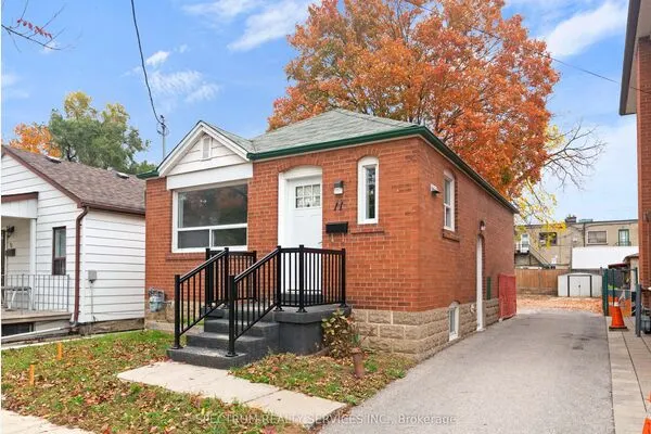 11 Vimy Avenue